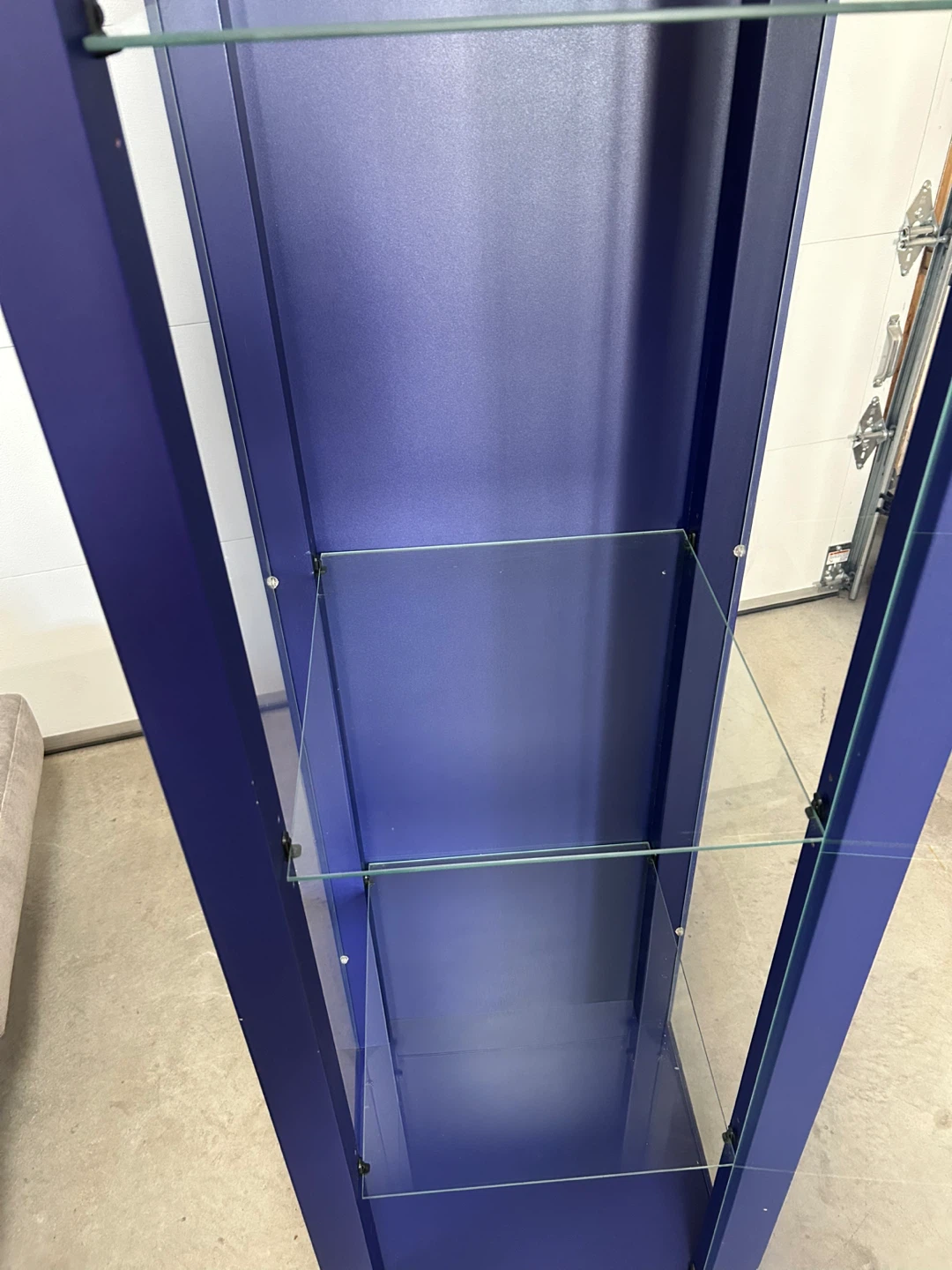 Blue Display Cabinet with Glass Shelves - photo 4