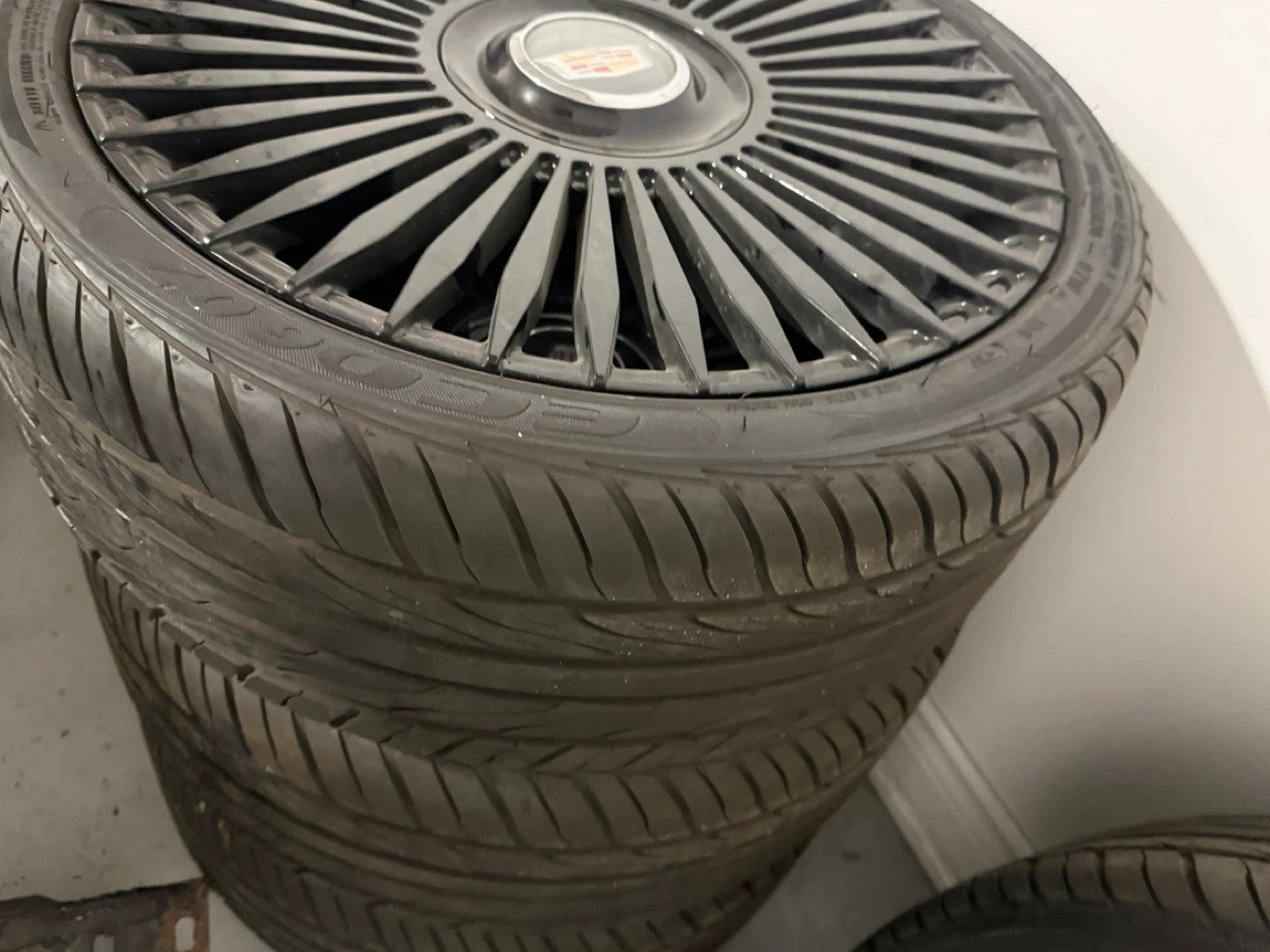 Cadillac Aftermarket Wheel Rim - photo 2