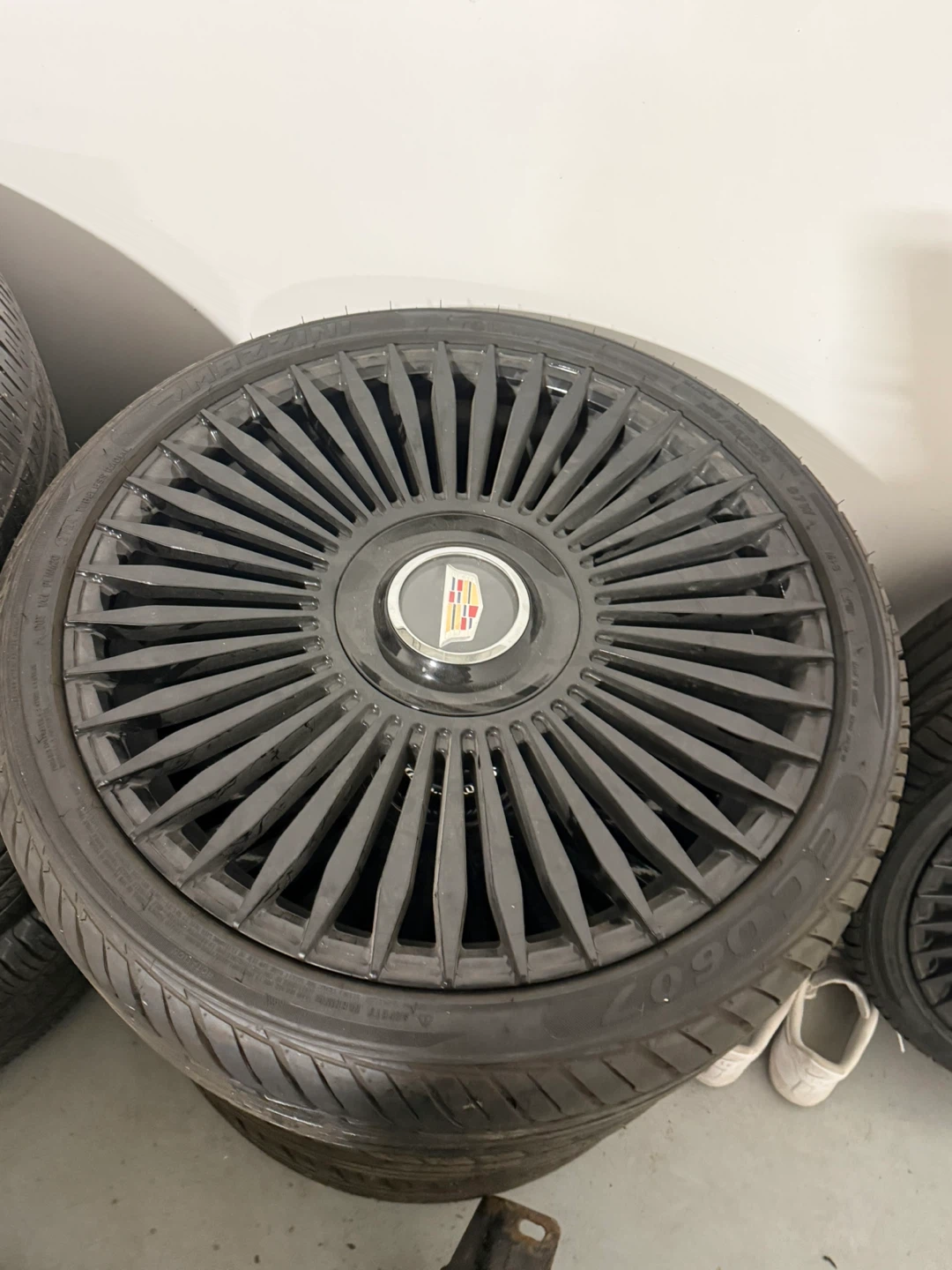 Cadillac Aftermarket Wheel Rim - photo 4