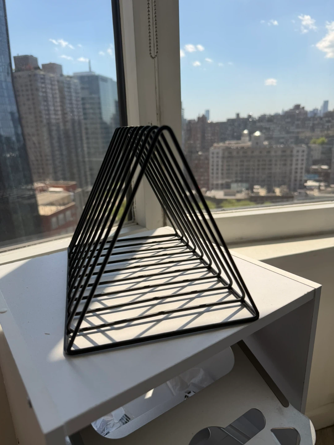 Black Wire Triangle Record / Book / Magazine Holder - photo 2