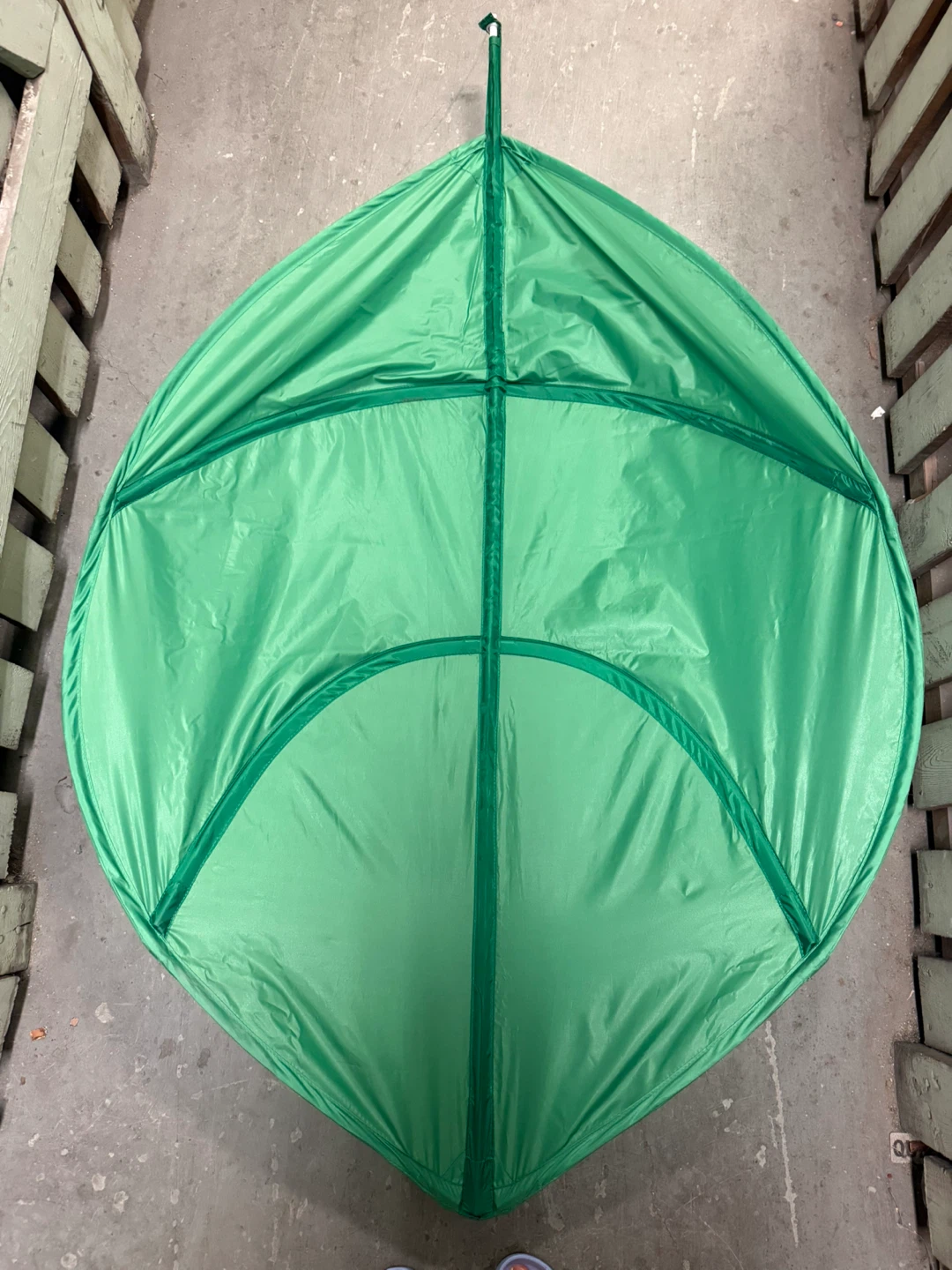 Excellent like-new condition Ike.a green leaf canopy - photo 3