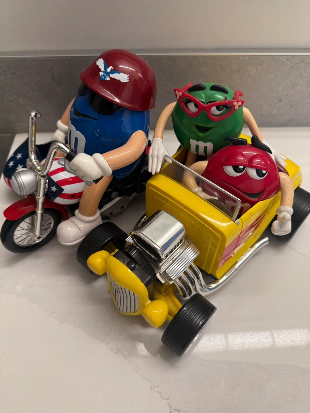 M&M’s Candy Dispenser Motorcycle & Hot Rod Car Set - photo 2