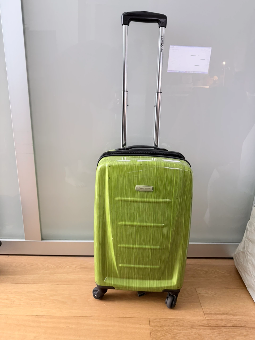 Samsonite Green Hardshell Spinner Carry-On Luggage