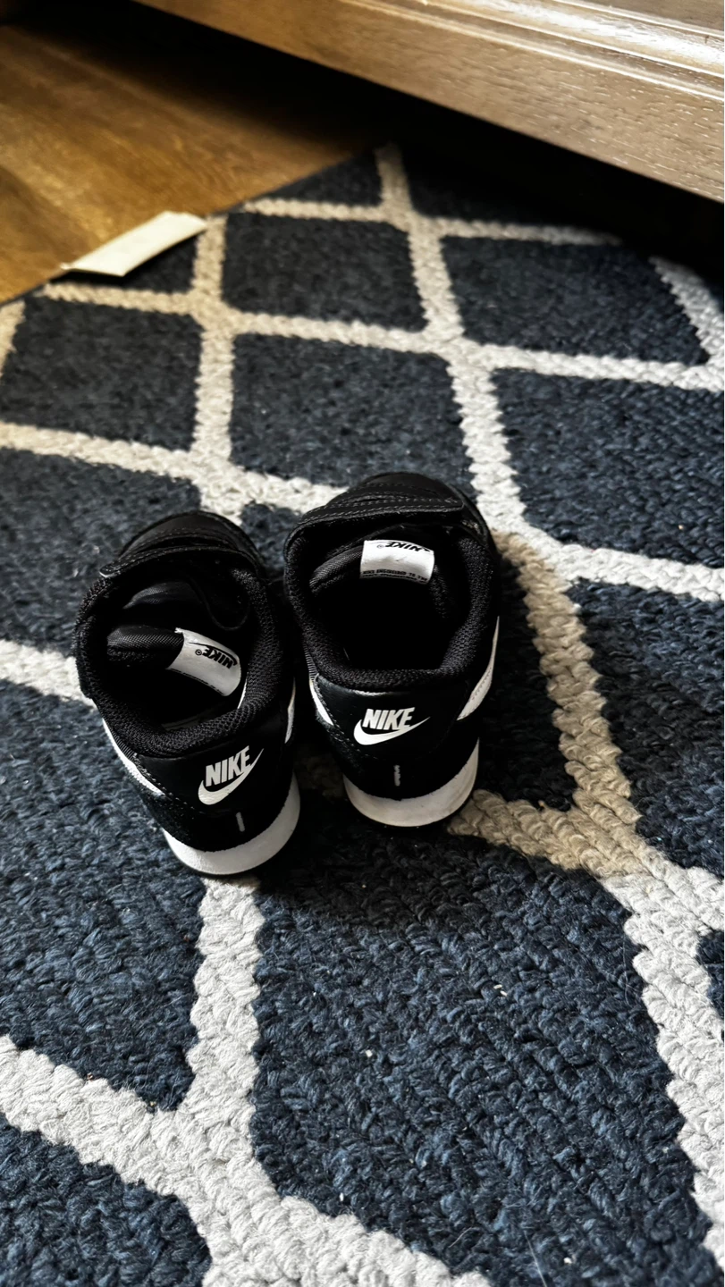 Nike Toddler Shoes - Size 7C - photo 2