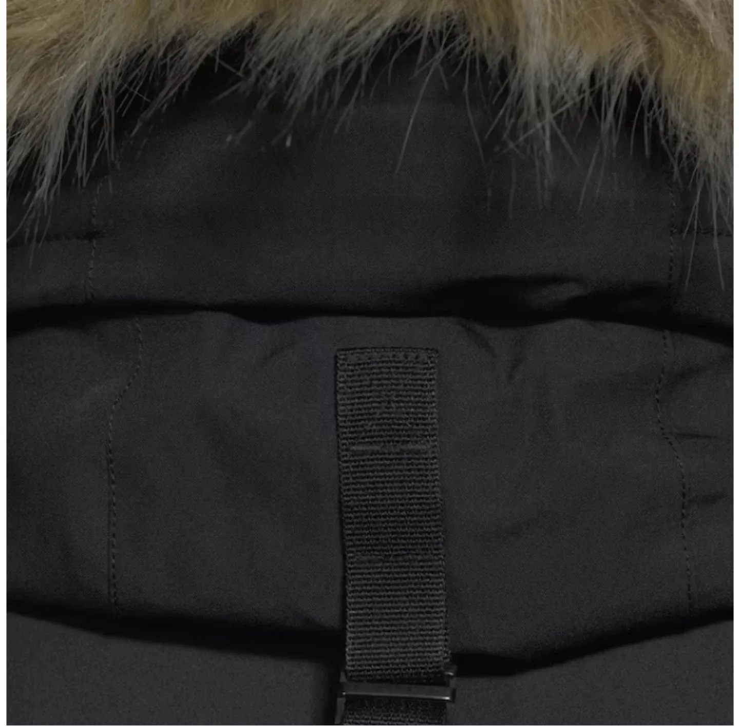 Woods Women's Black Parka / Winter Coat with Faux Fur Hood - photo 3