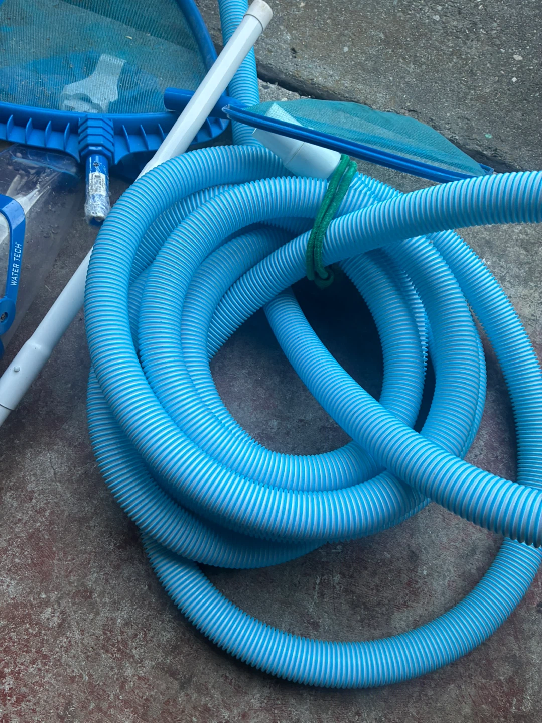 Pool Blaster Pool Cleaning Kit with Hose and Skimmer - photo 2