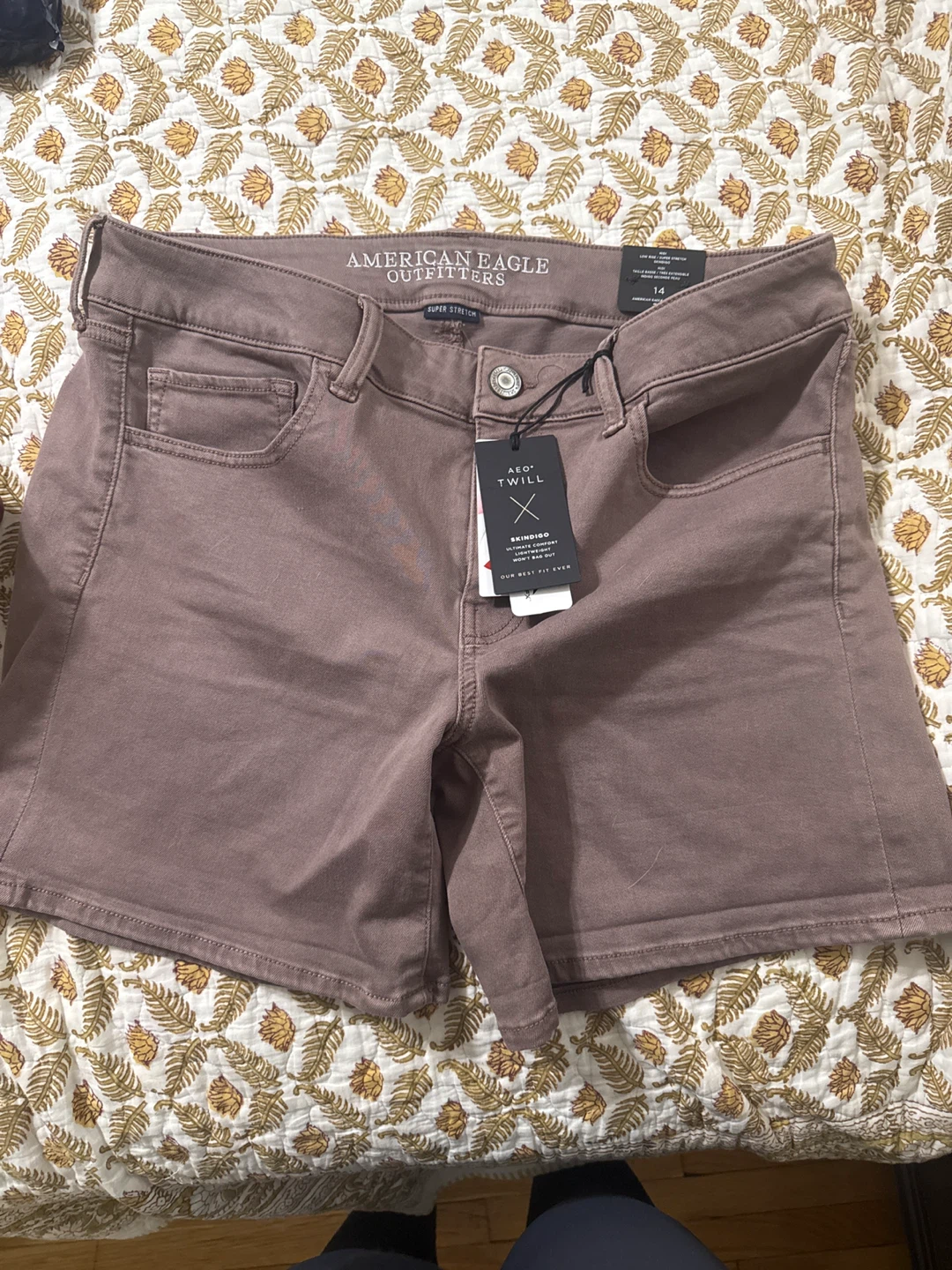 American Eagle Outfitters AE Twill Shorts - Size 14