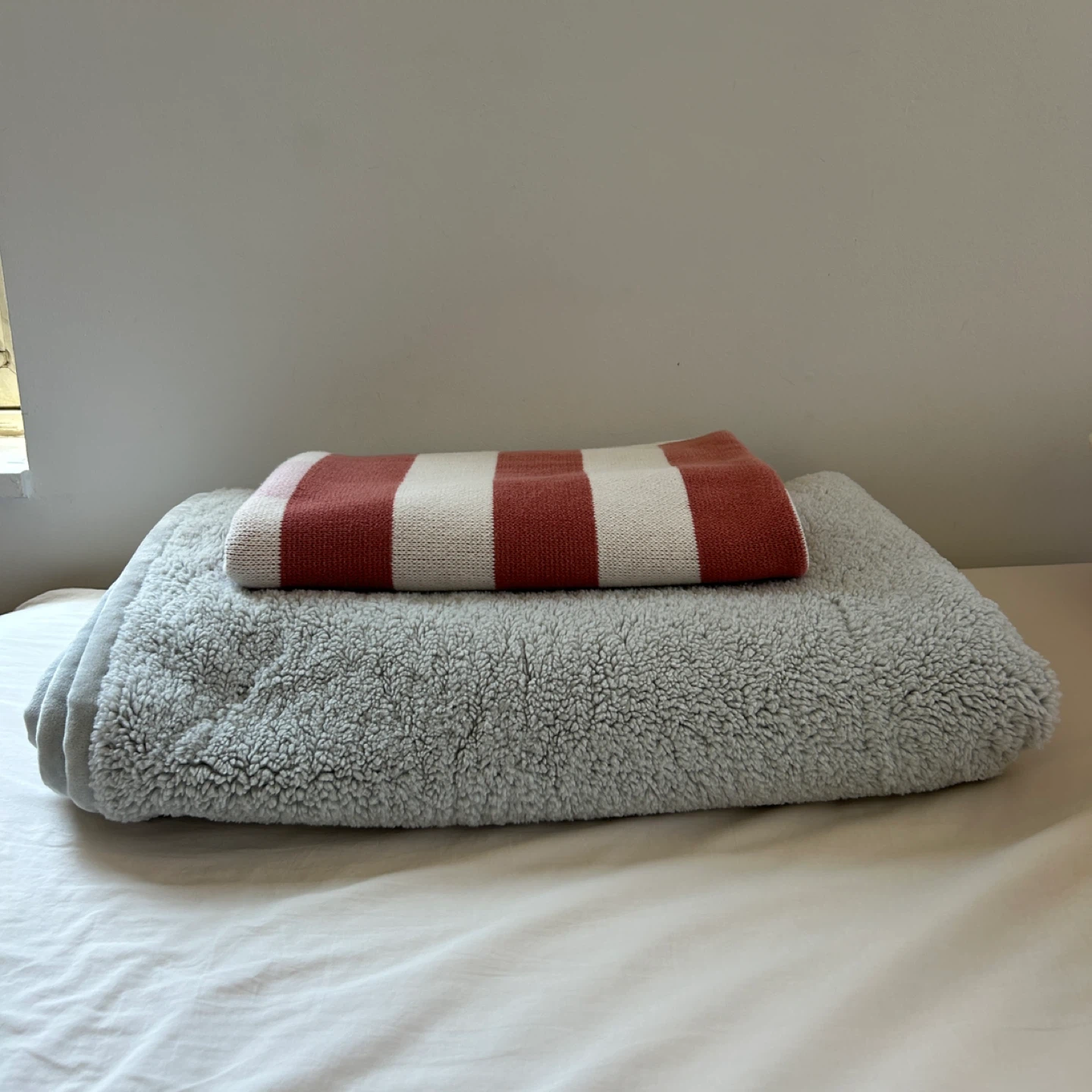 Double Stitch by Bedsure blankets