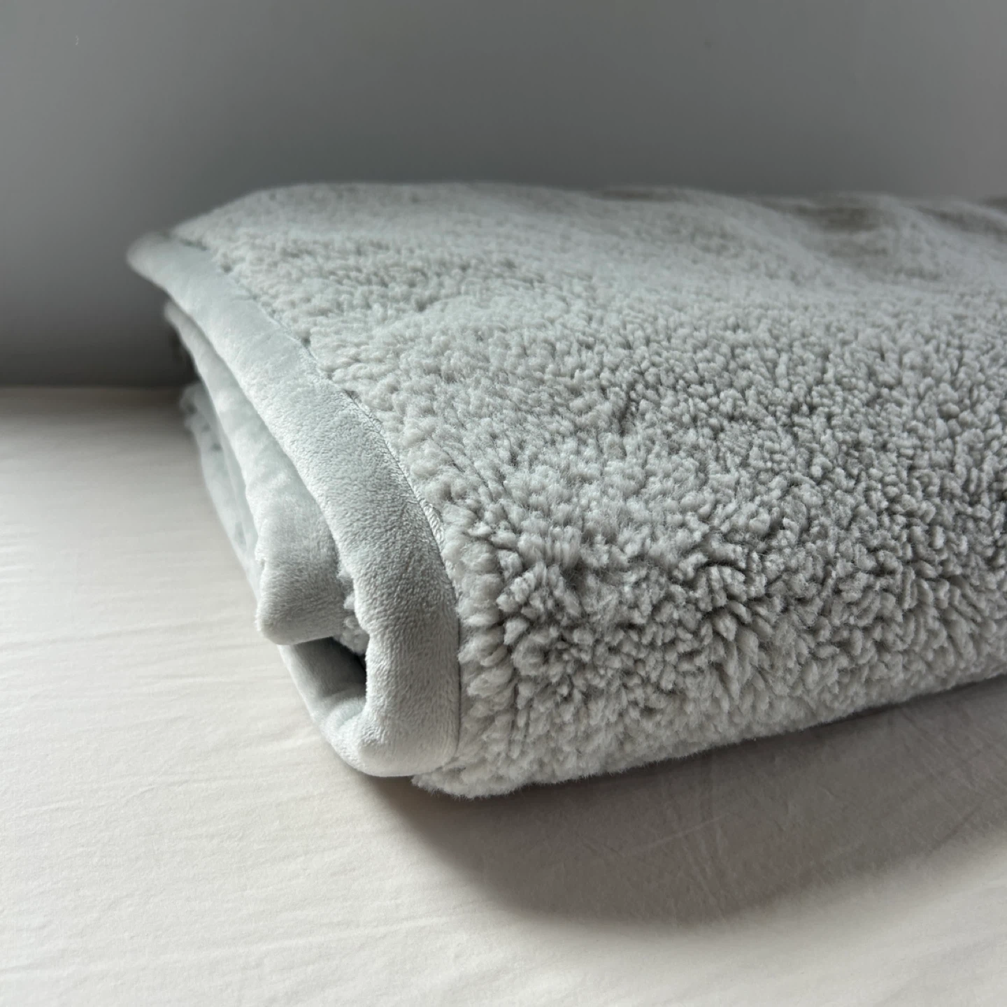 Double Stitch by Bedsure blankets - photo 2