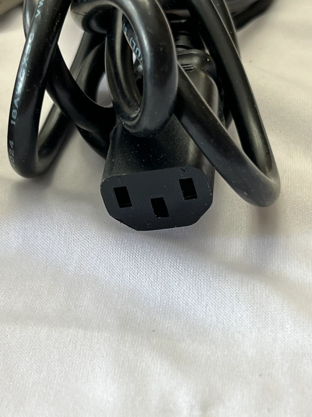 2 Electronics Power Cables - photo 3