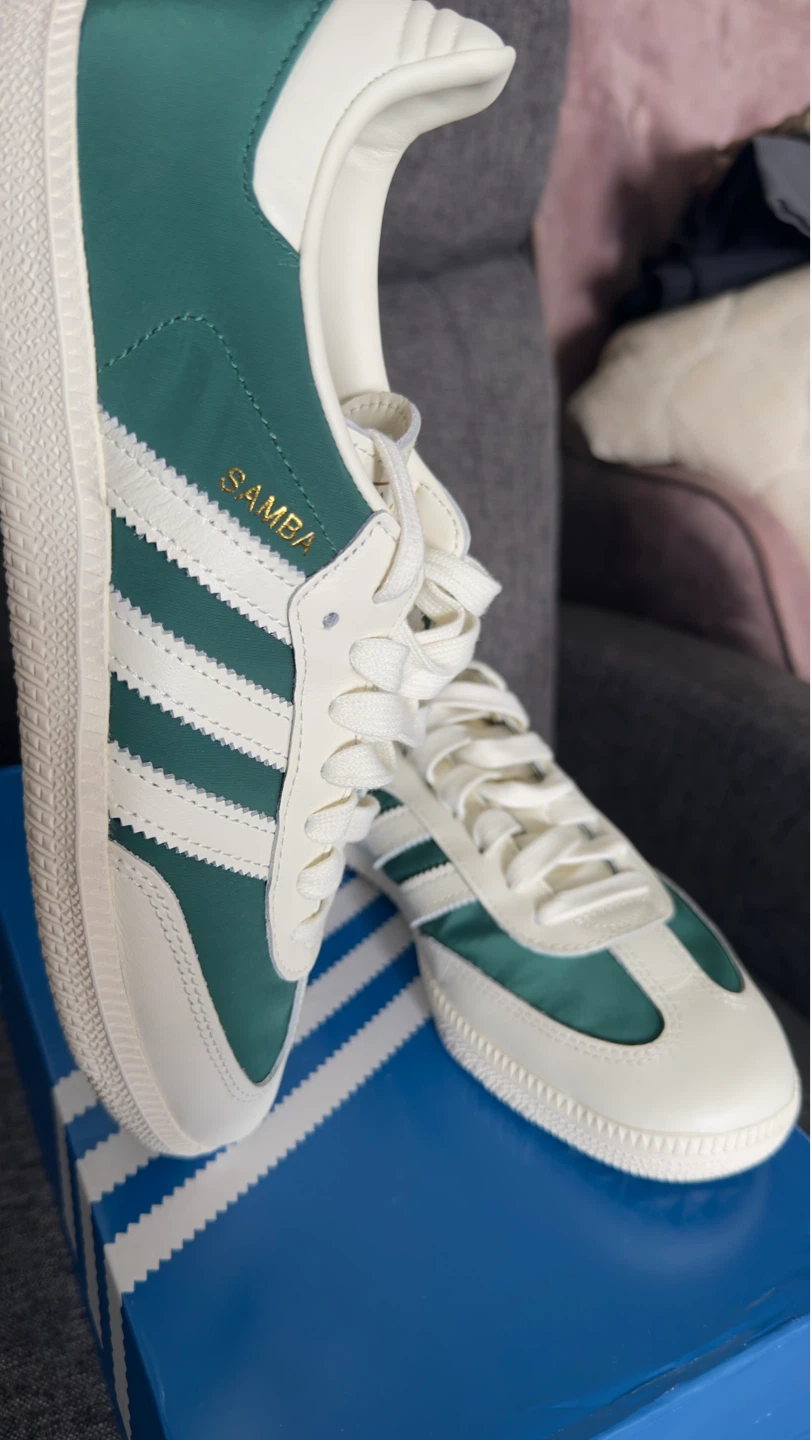 Adidas Samba Sneakers W7.5