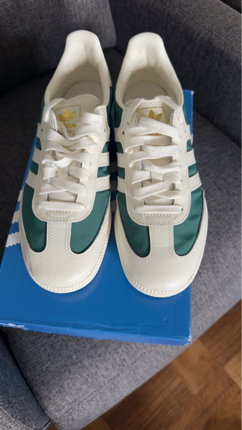 Adidas Samba Sneakers W7.5 - photo 4