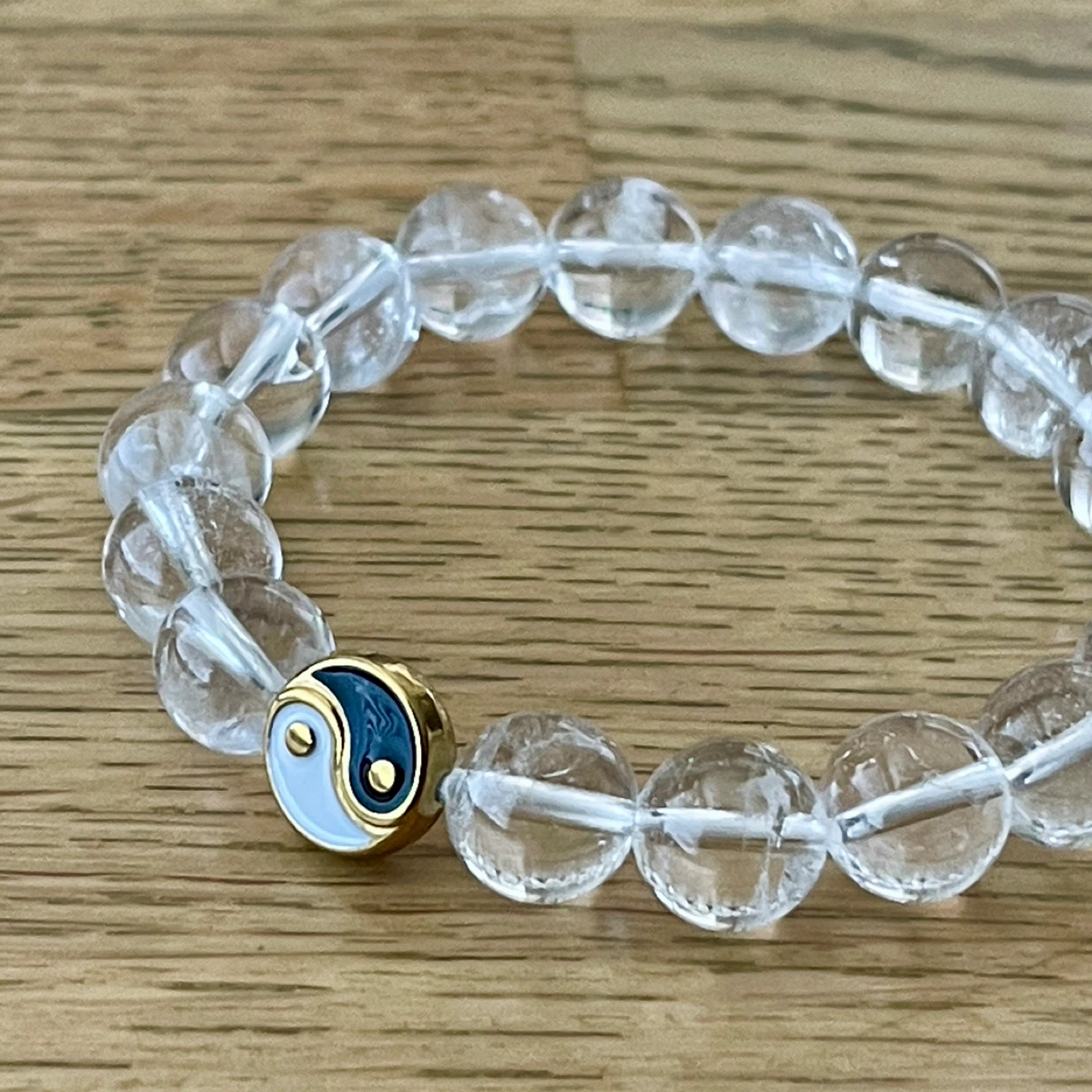 Yin Yang & Quartz Crystal bracelet (10mm bead)