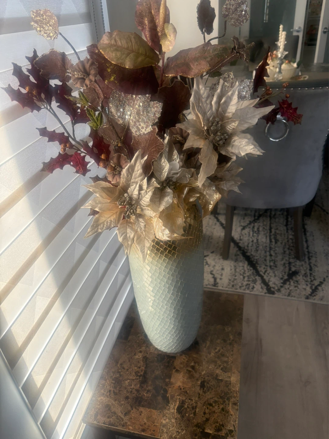 Artificial Flower Arrangement in Glass Vase - photo 5