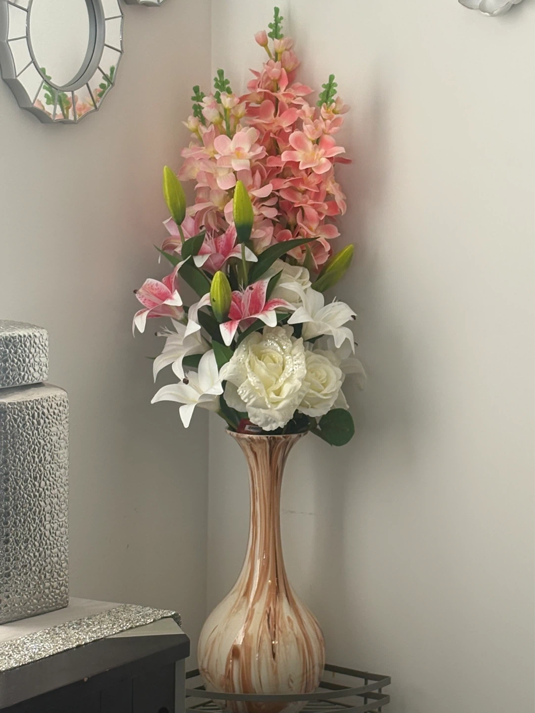 Artificial Flower Arrangement in Glass Vase - photo 2