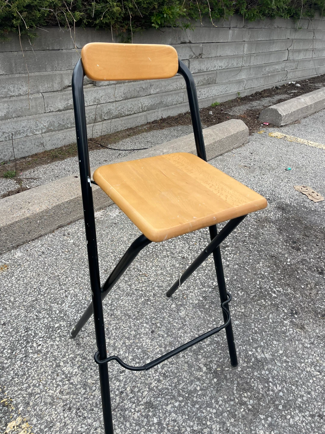 Folding Bar Stool