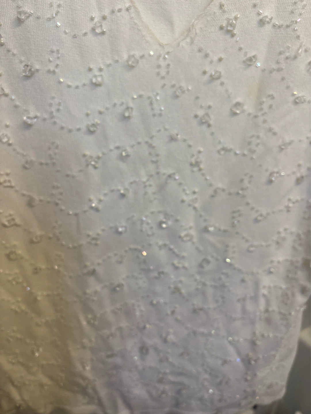 Joseph A. Women's Beaded V-Neck Sleeveless Top - White - Medium - photo 4