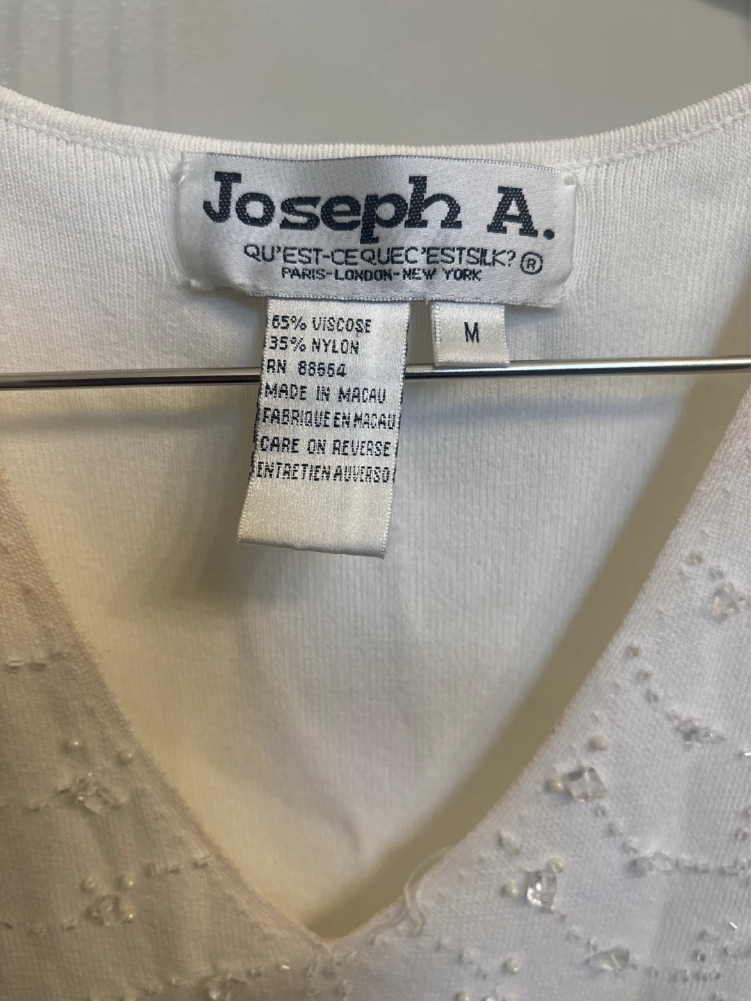 Joseph A. Women's Beaded V-Neck Sleeveless Top - White - Medium - photo 2