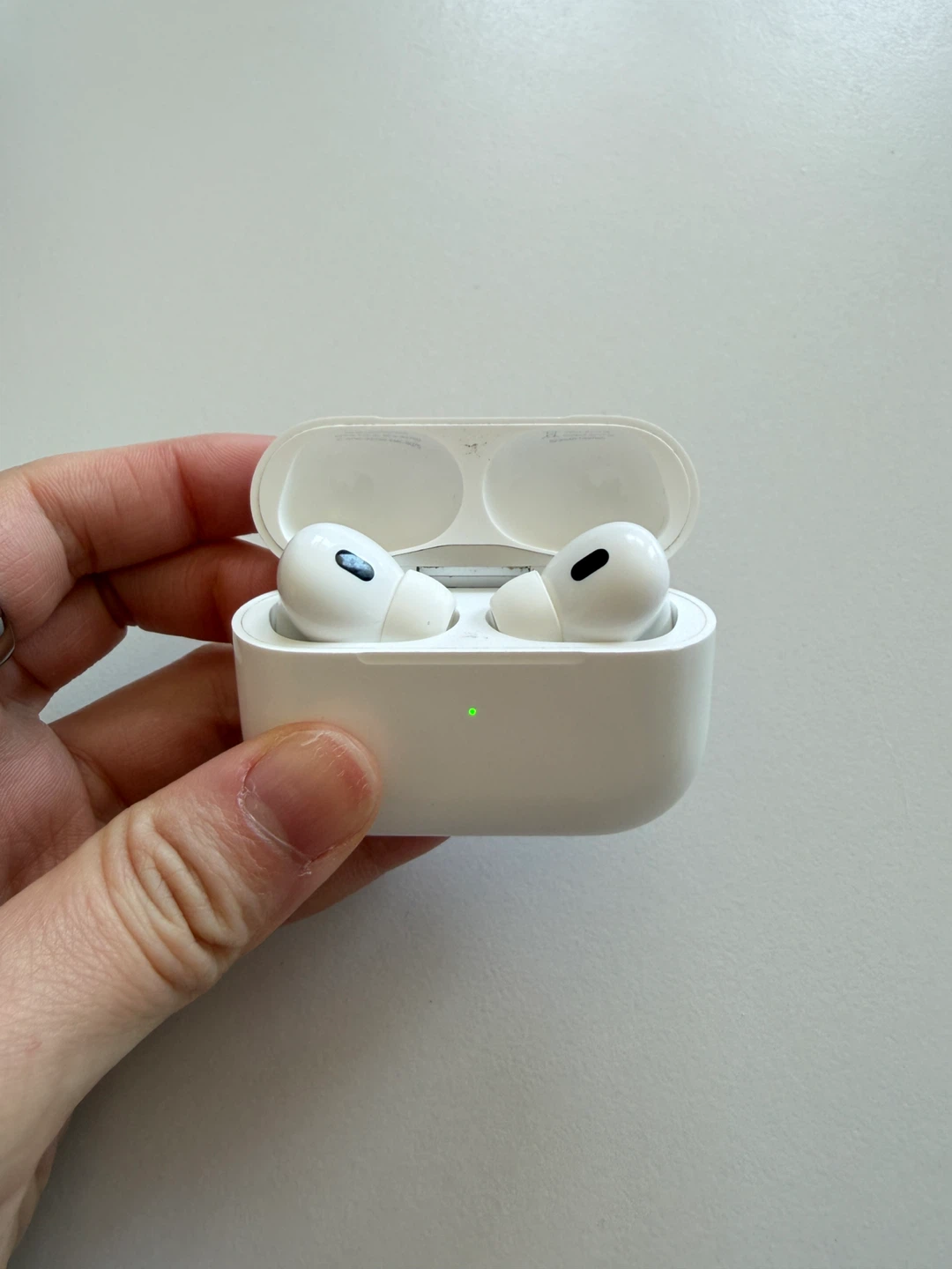 Apple AirPods Pro (2nd generation) with Charging Case