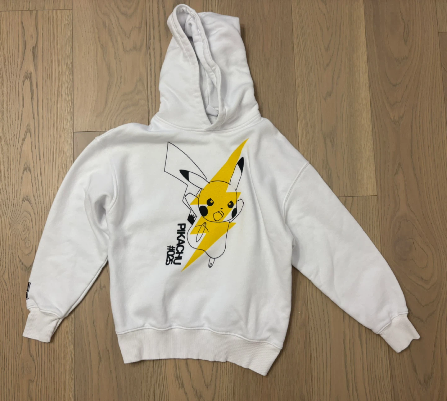 Zara White Pikachu Hoodie Size 11-12 Years