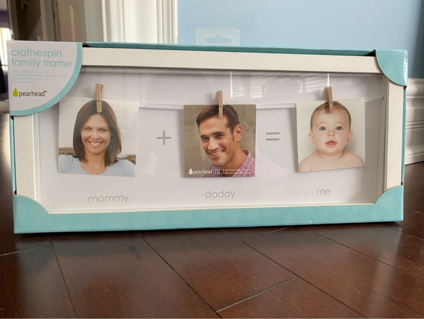 Pearhead Clothespin Family Frame