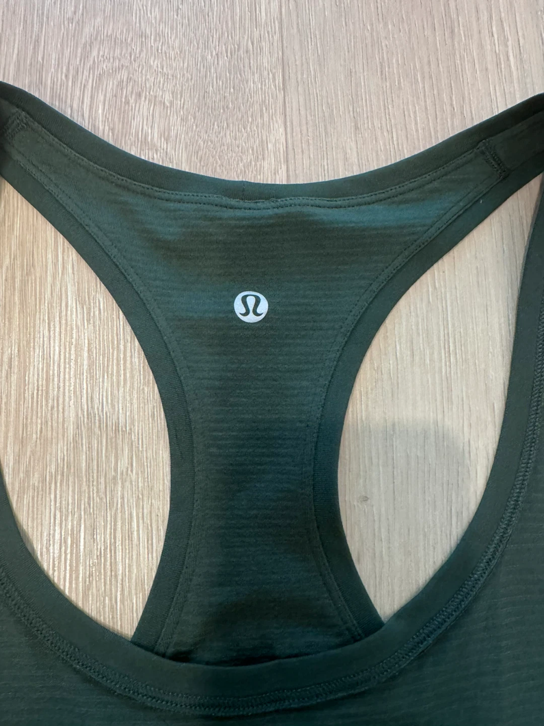 Lululemon Tank Top - photo 2