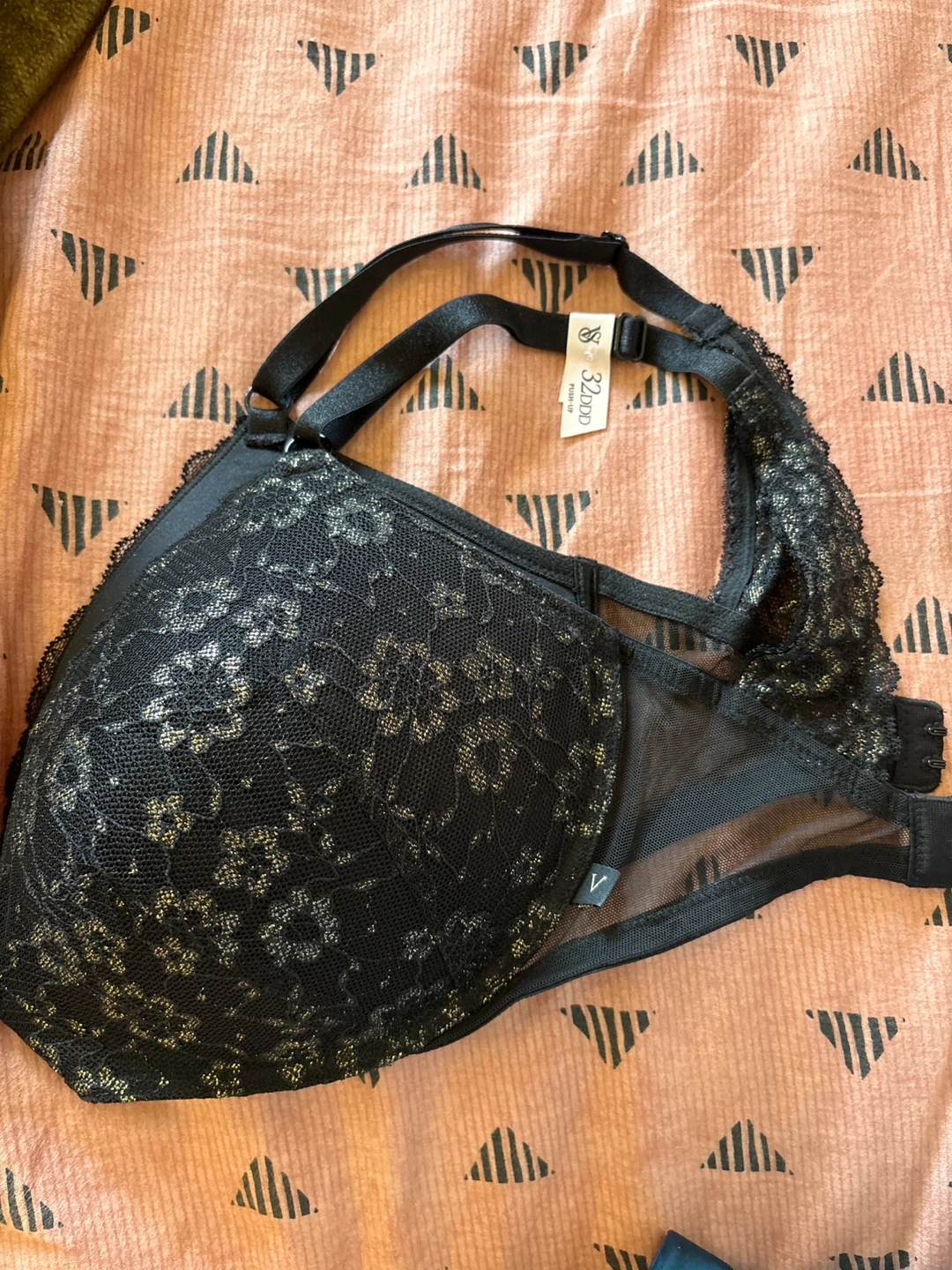 Set of 2 New Victoria Secret Bras
