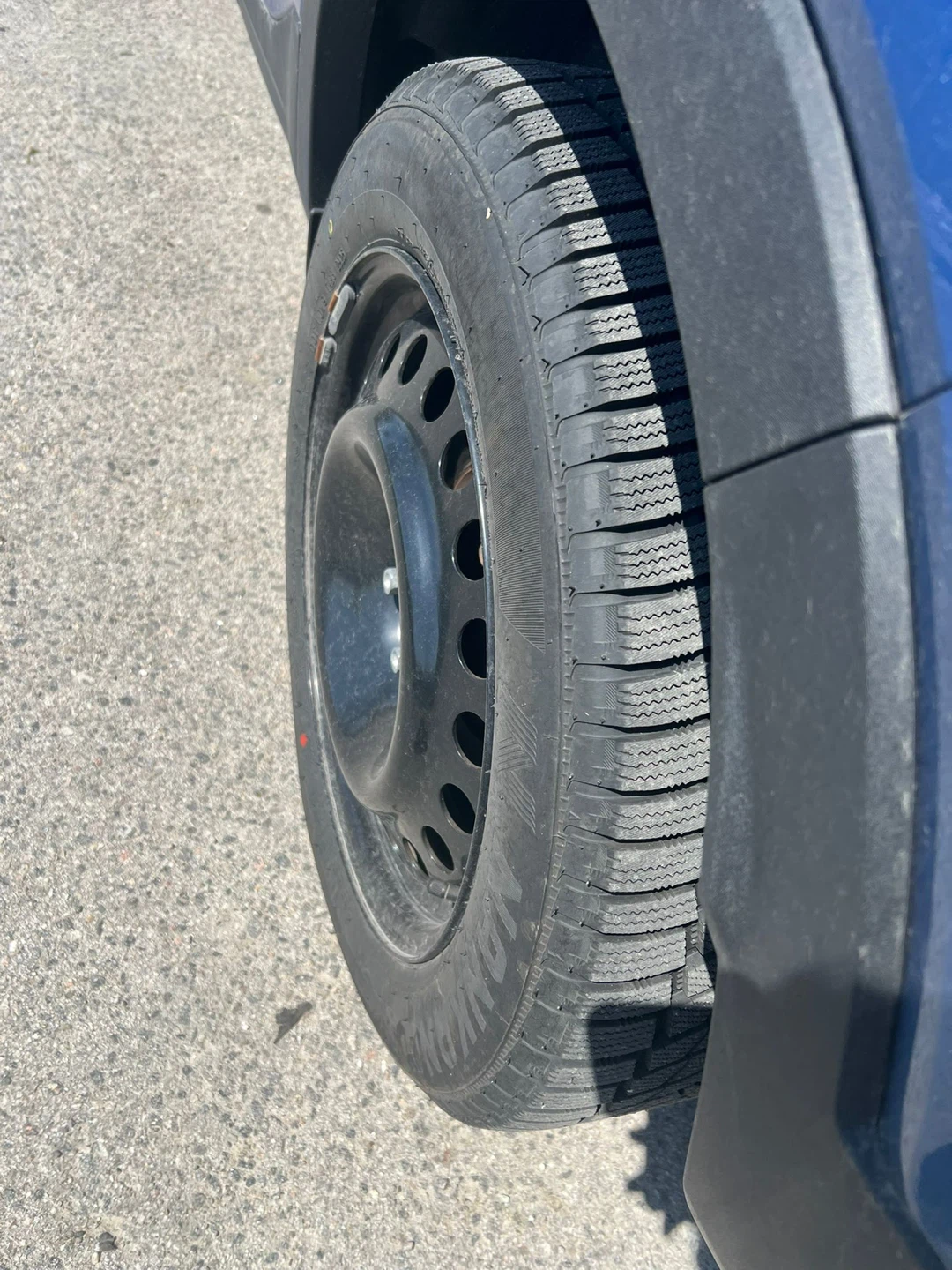 235/55R18 Winter Tire on Steel Rim - photo 2