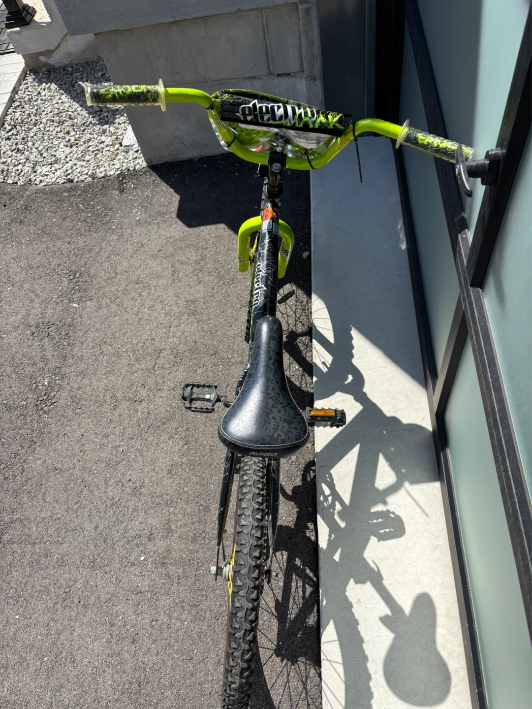 AVIGO Electric Shock BMX Bike - photo 2