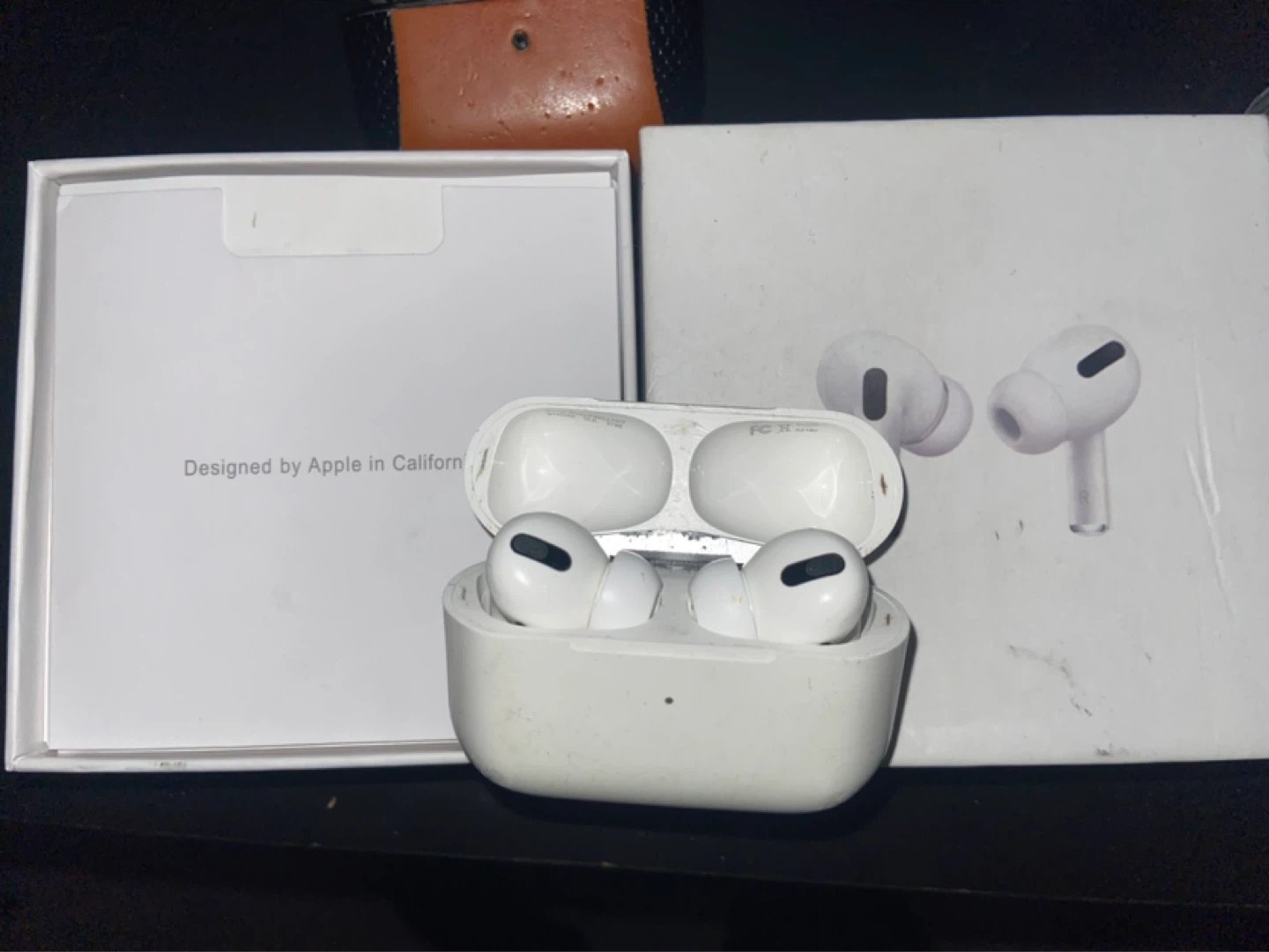 Apple AirPods Pro - photo 3
