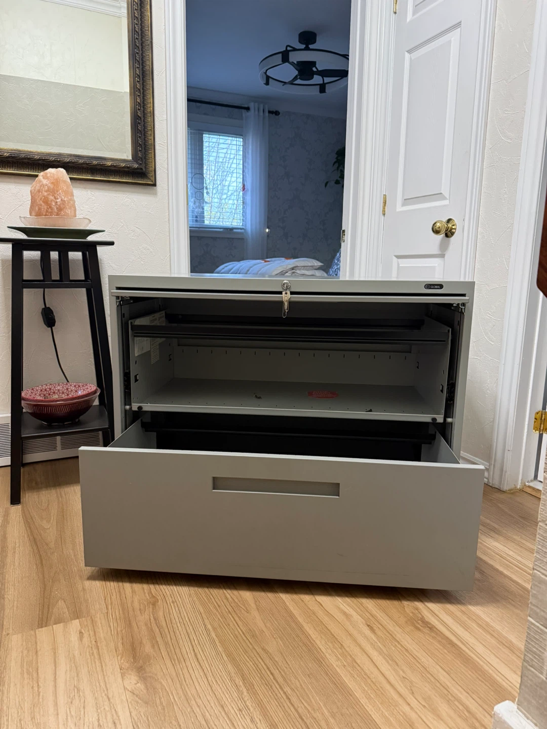 Grey 2-Drawer Metal Filing Cabinet with keys - photo 2