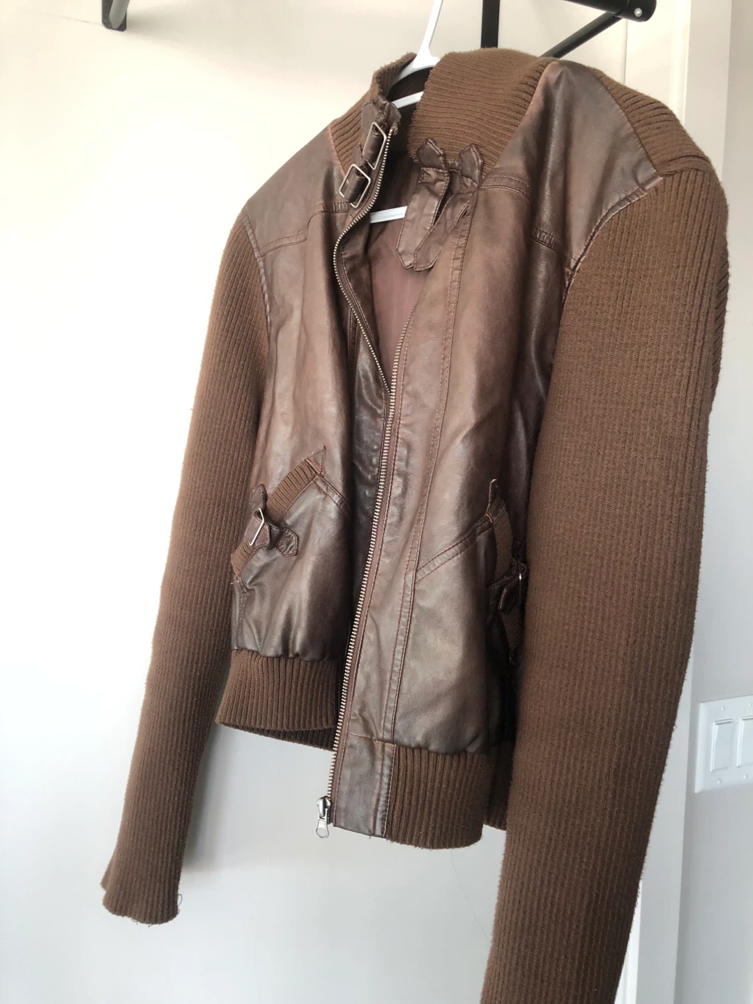 Women’s Down Fill & Leather Jackets (XL) - photo 5