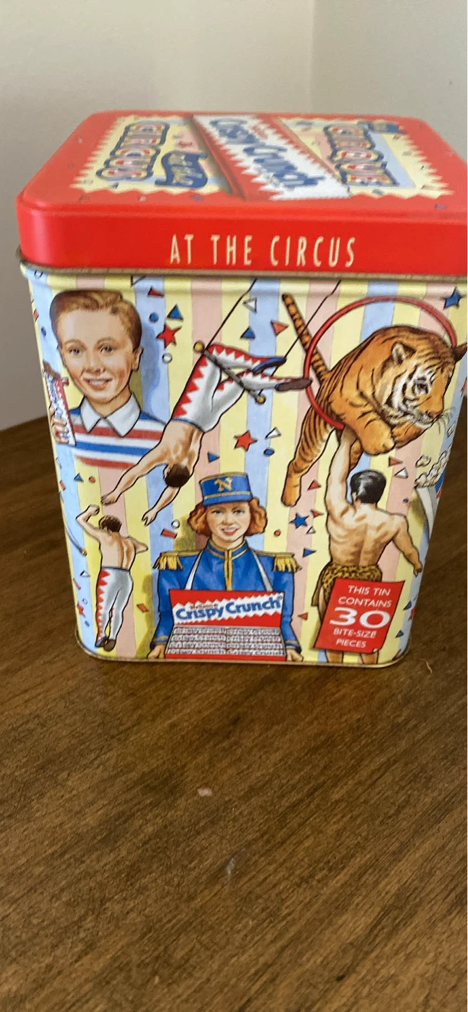 5 Collectible Candy Tins from the ‘80’s and ‘90’s - photo 5