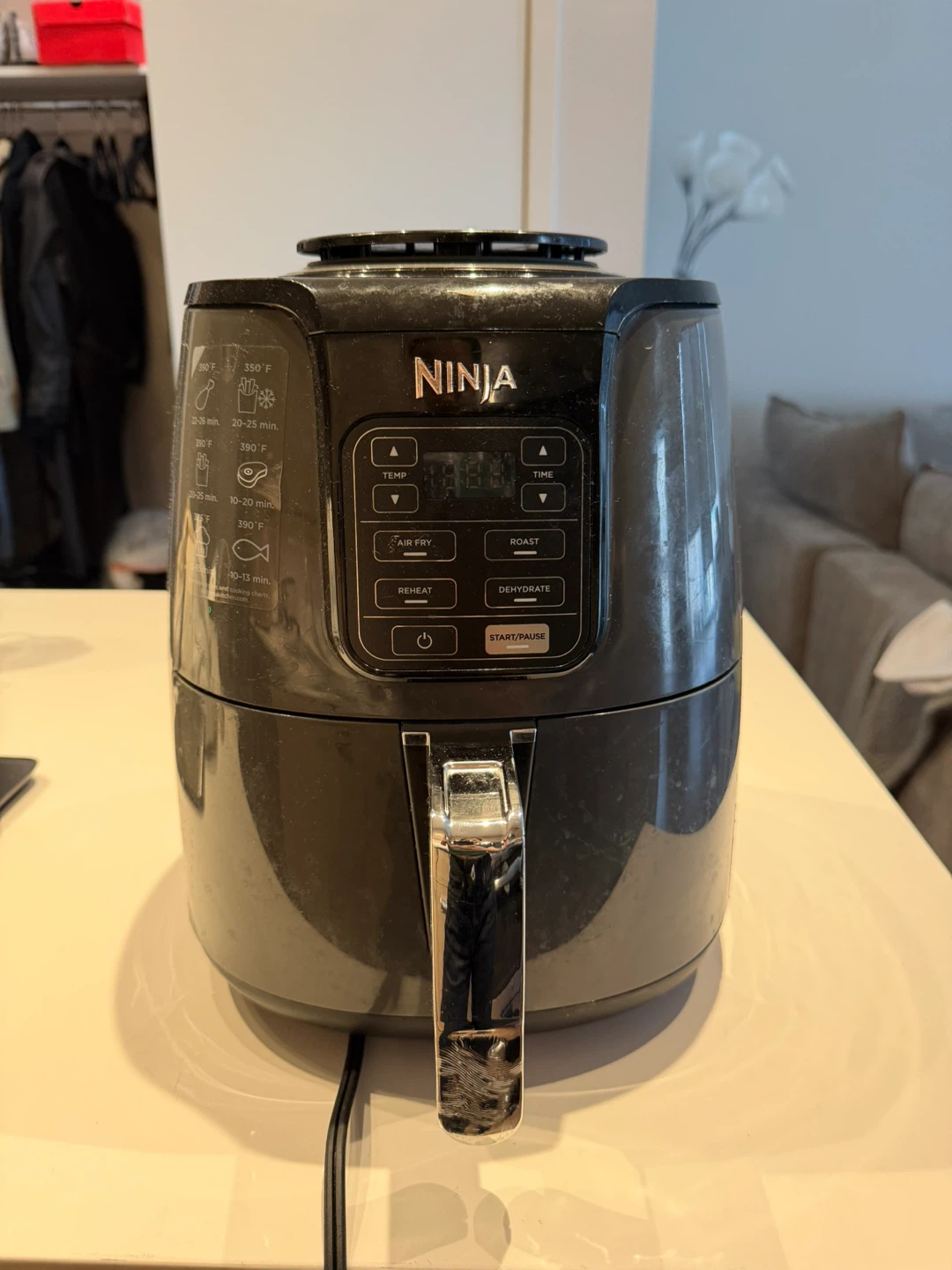 Ninja Air Fryer with Basket + liner - photo 2