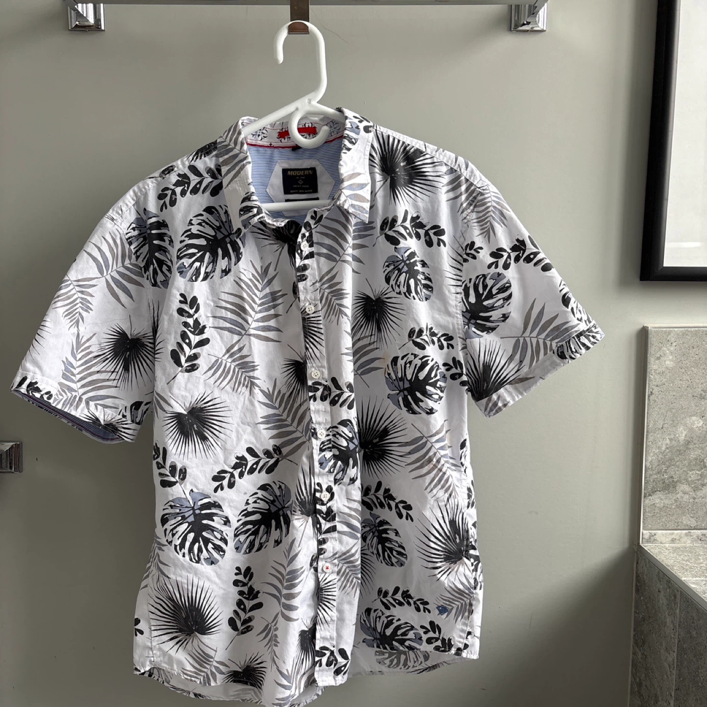 MODERN by Point Zero Men's XL/TG Short Sleeve Button-Up Shirt