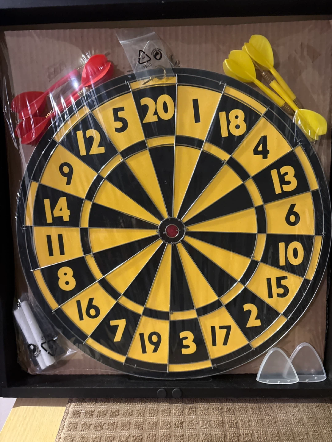 Churchill Pub Sports Dartboard Set - photo 4