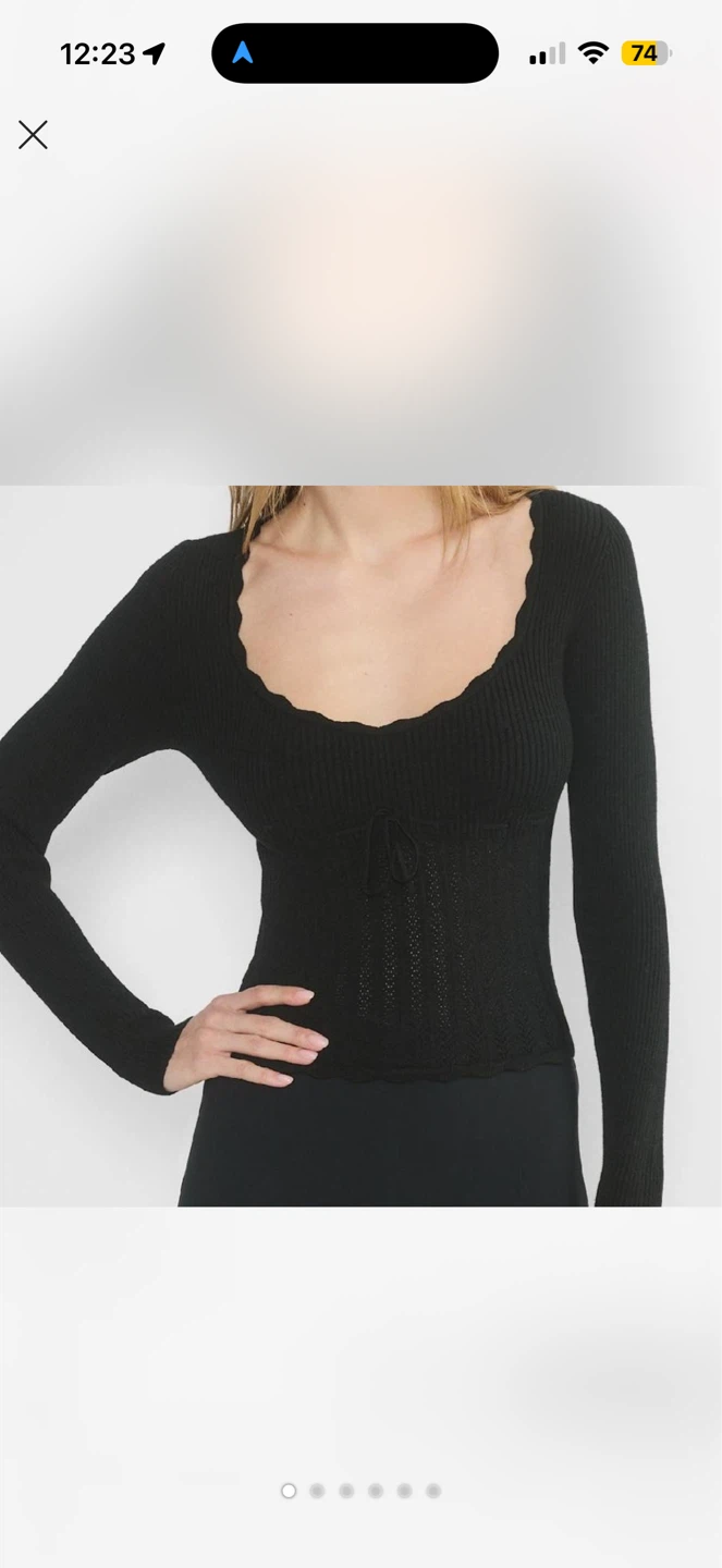 Aritzia sweater size small like new