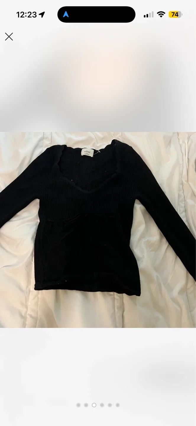 Aritzia sweater size small like new - photo 3