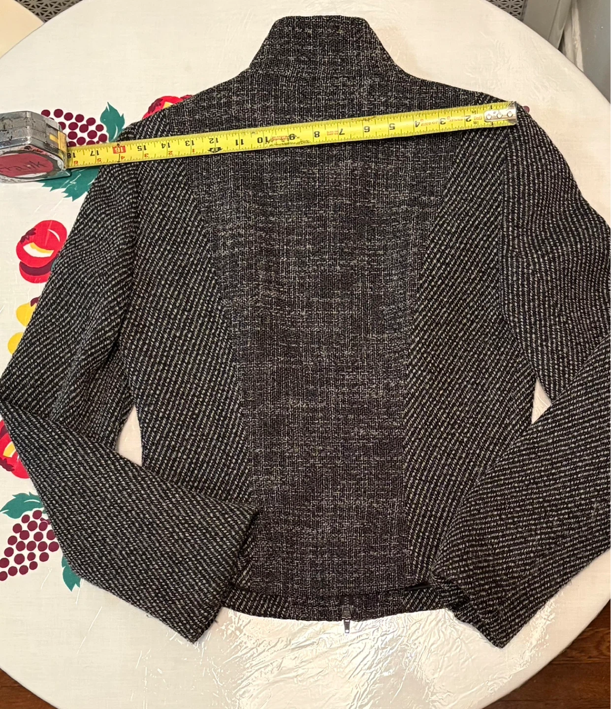 Women's Tweed Skirt and Jacket Set - photo 3