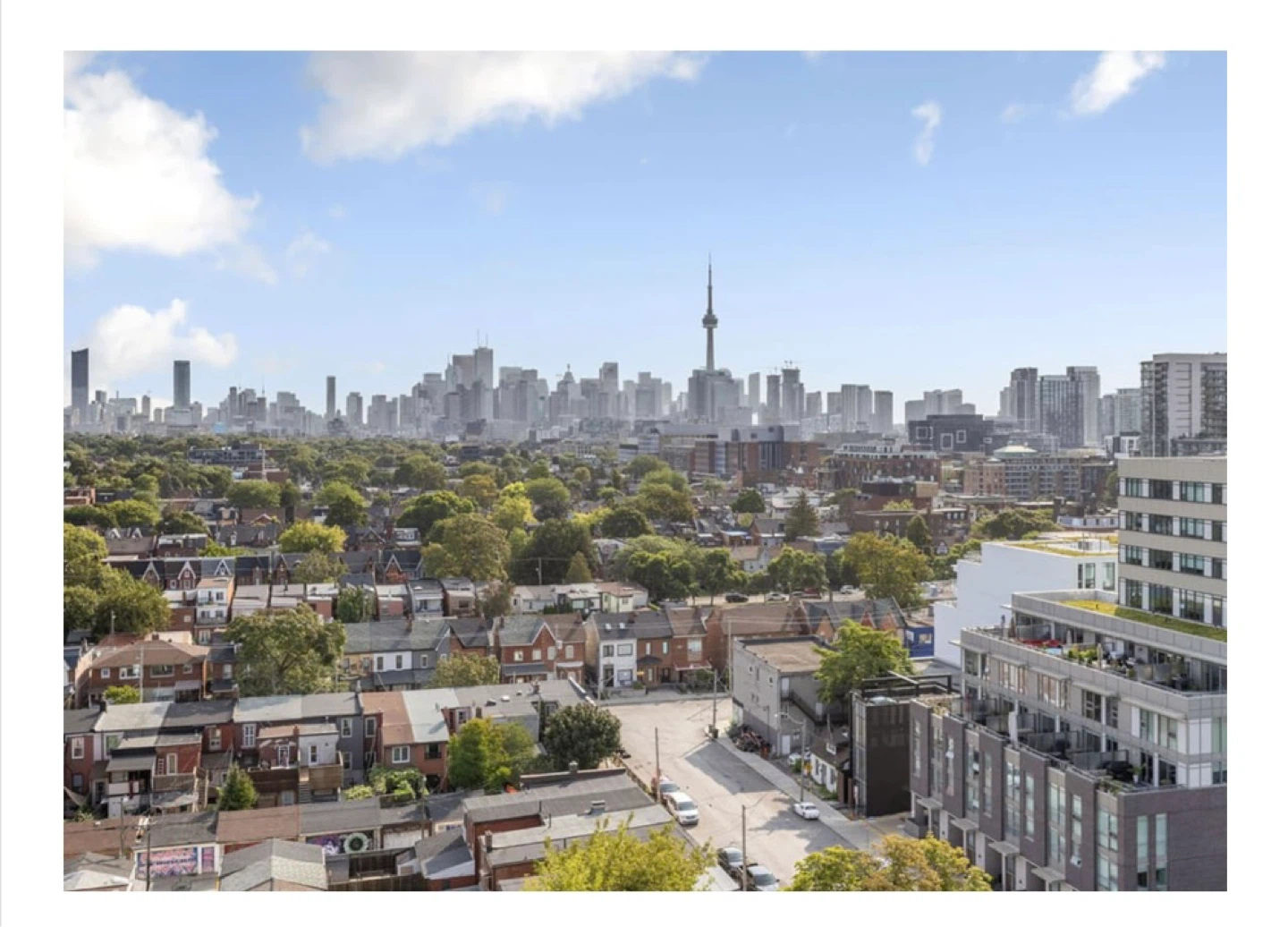 2-Bed 2 bath Condo near Queen West/Dufferin - photo 3
