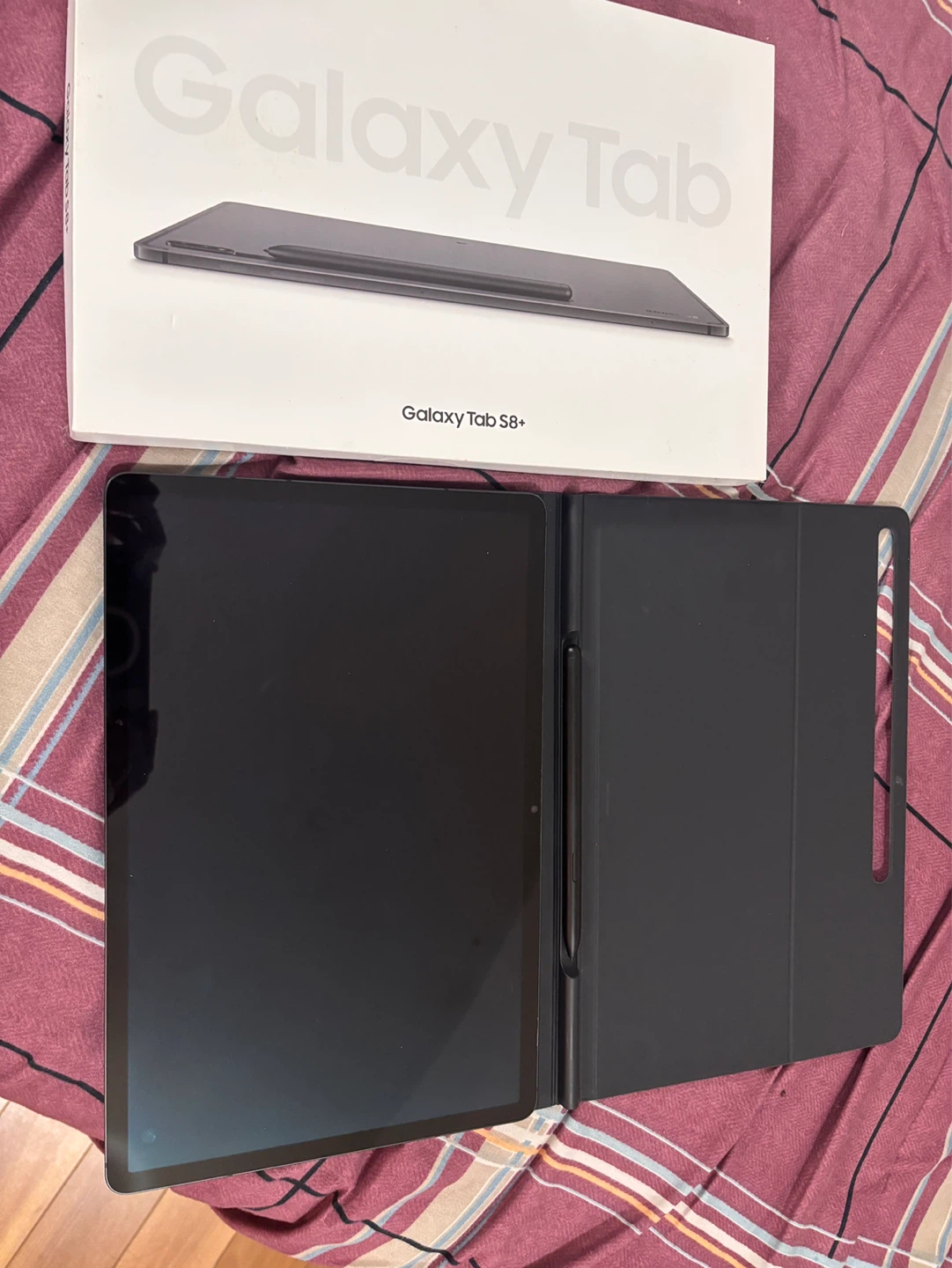 Samsung Galaxy Tab S8+ Tablet with Cover