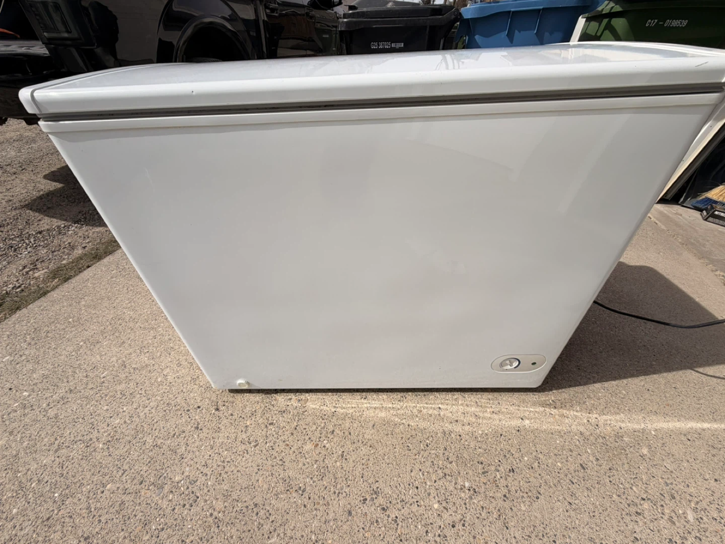 Danby Chest Freezer DCF709W - photo 4