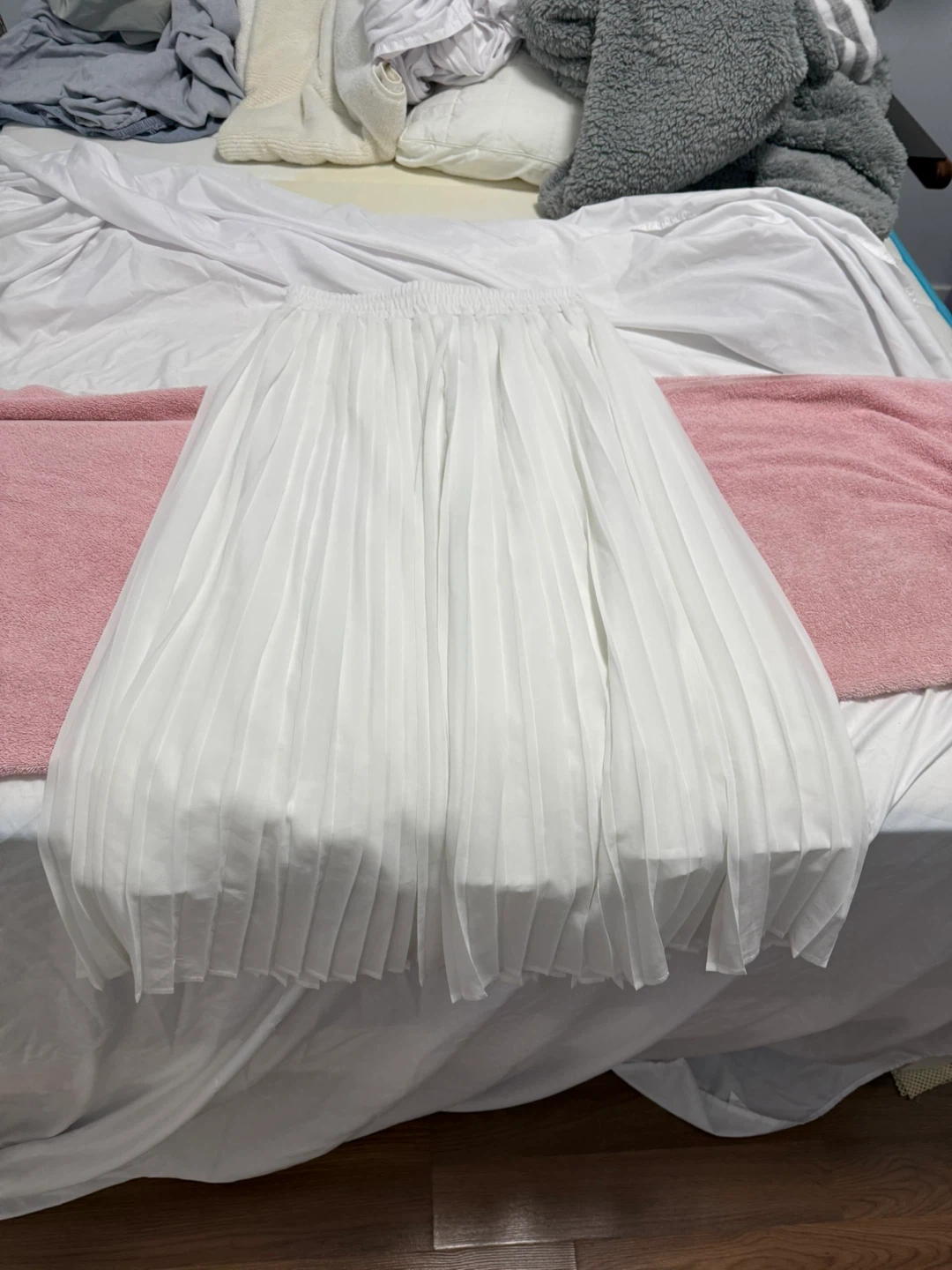 Dazy White Pleated Midi Skirt size L