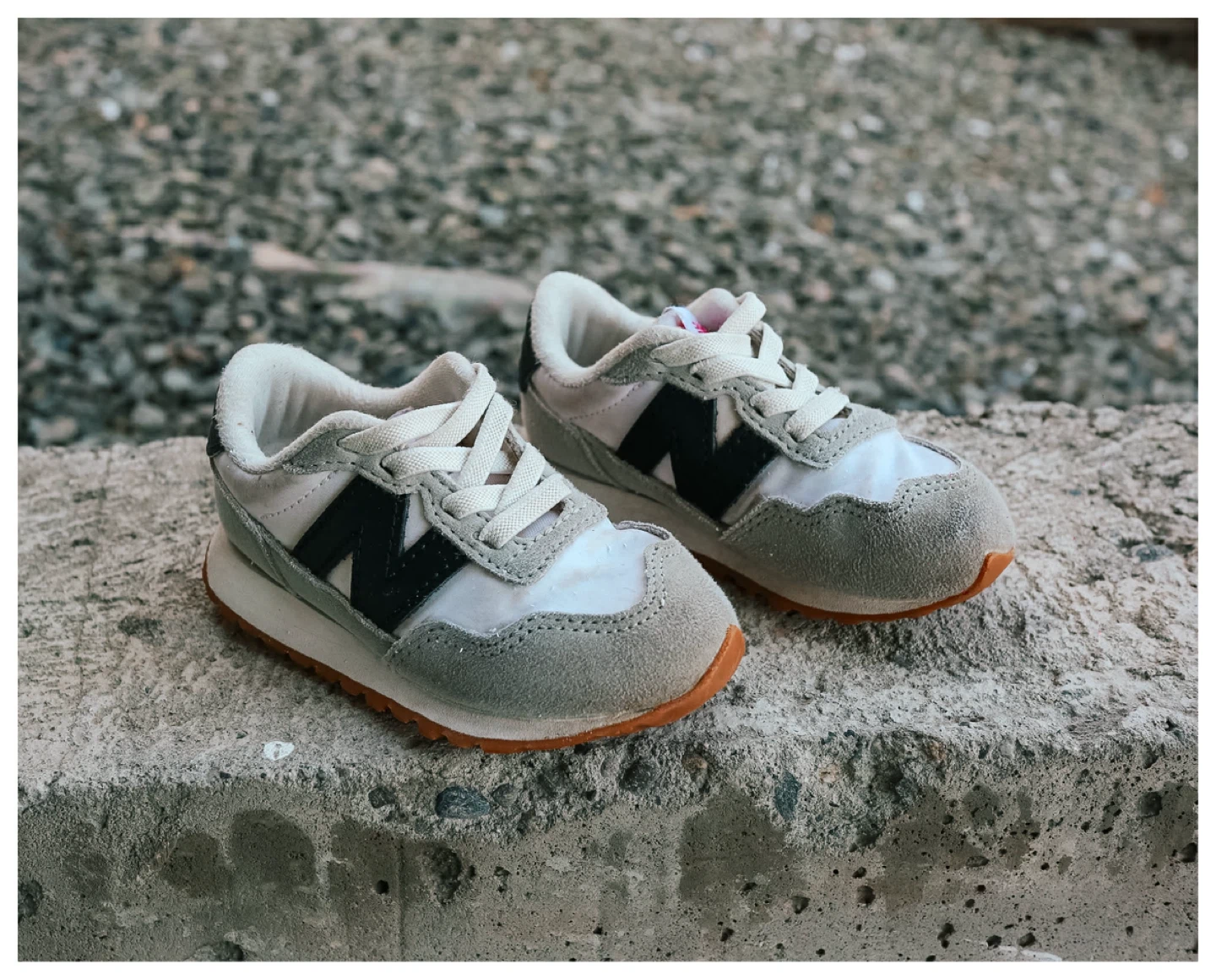 237 Bungee New Balance Kids' Sneakers US Size:7 - photo 4