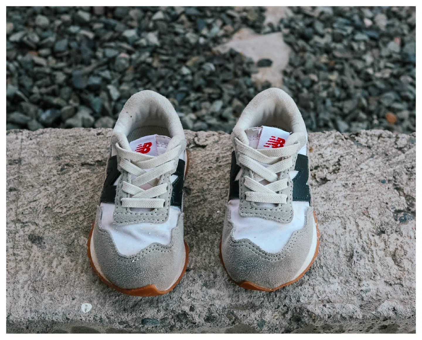 237 Bungee New Balance Kids' Sneakers US Size:7