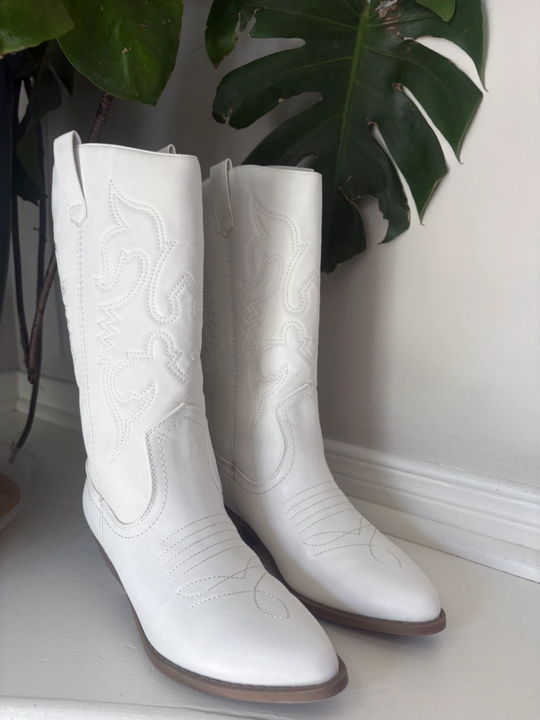 White Cowboy Boots - Size 7.5 - New ✨ - photo 4