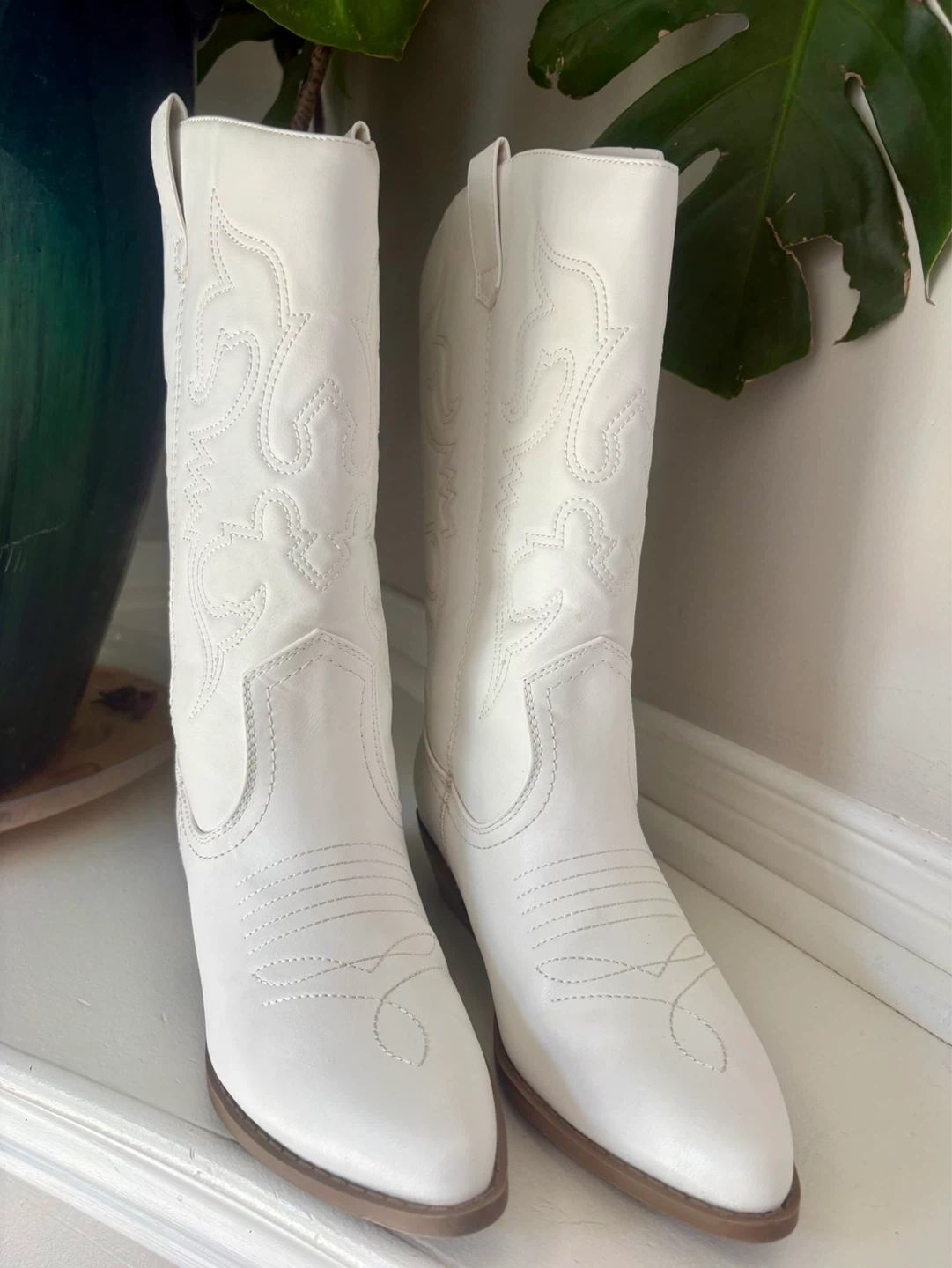 White Cowboy Boots - Size 7.5 - New ✨ - photo 5