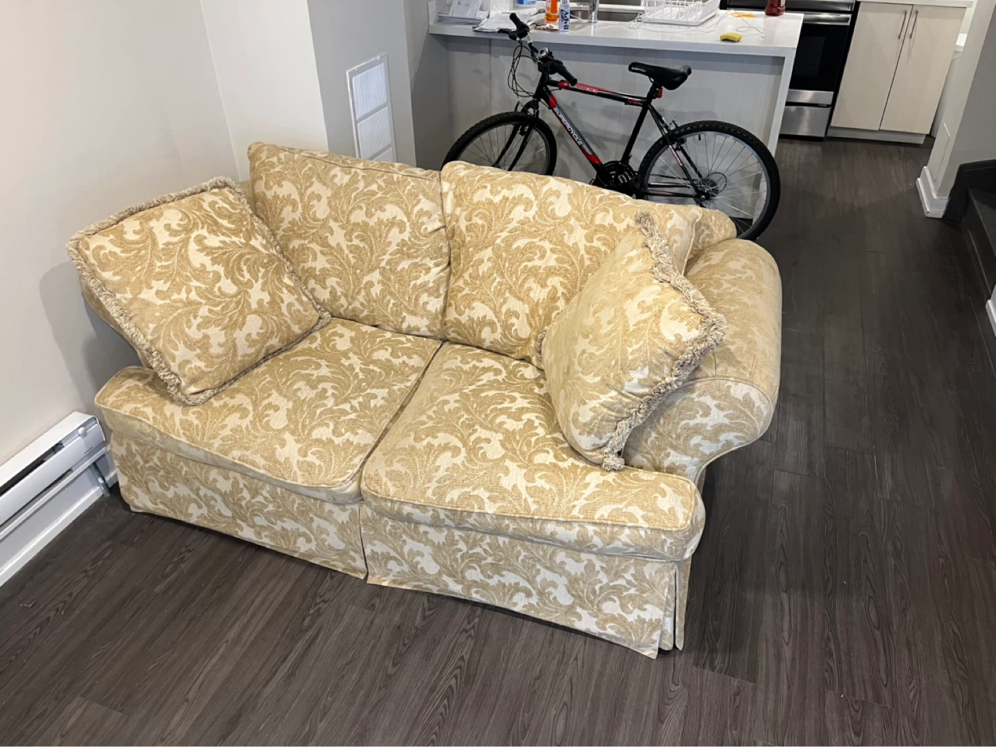 Vintage Coventry Collection Loveseat – Damask Fabric