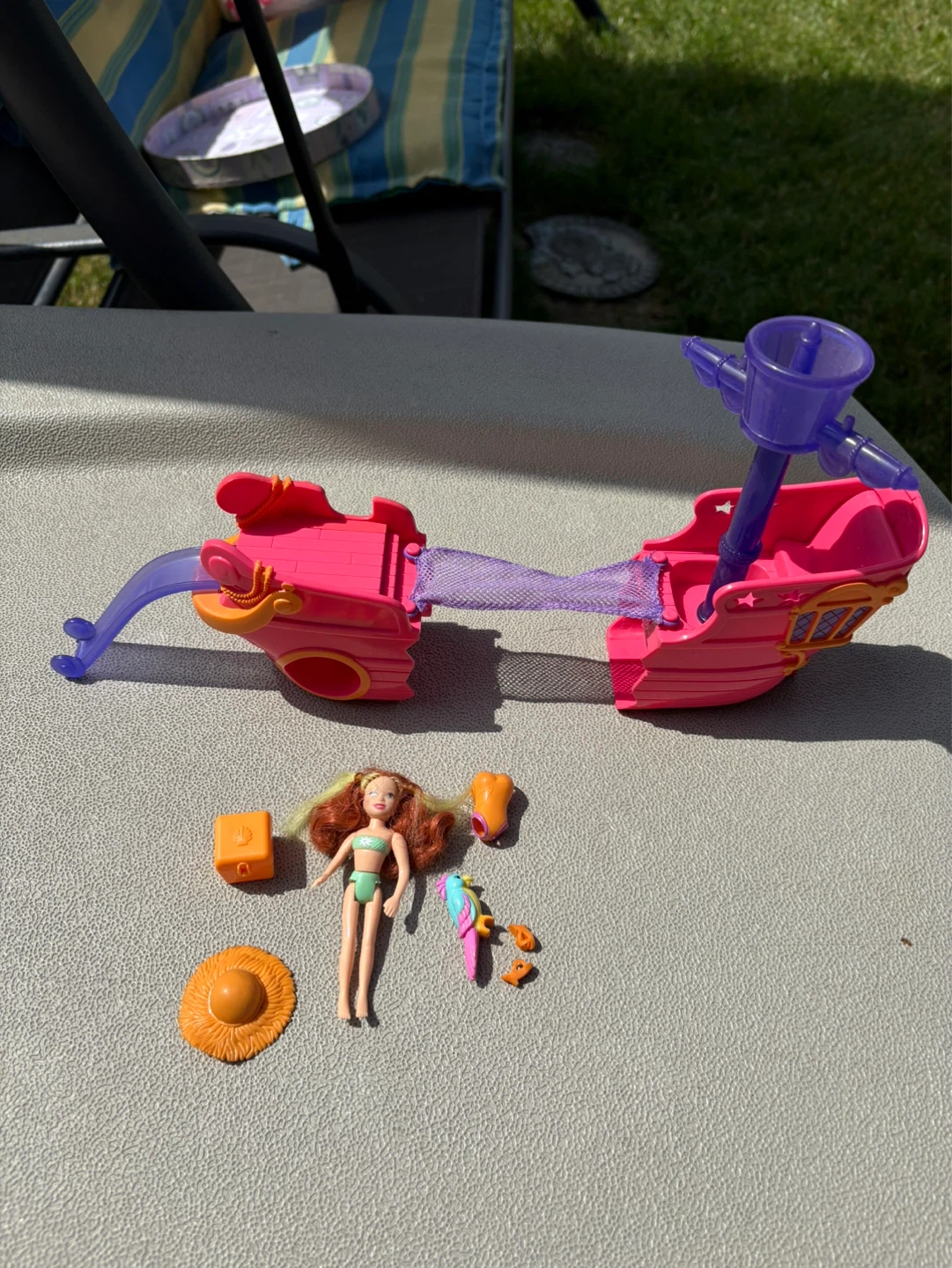 2003 Polly Pocket Wild Waves Shipwreck Cove playset - photo 2
