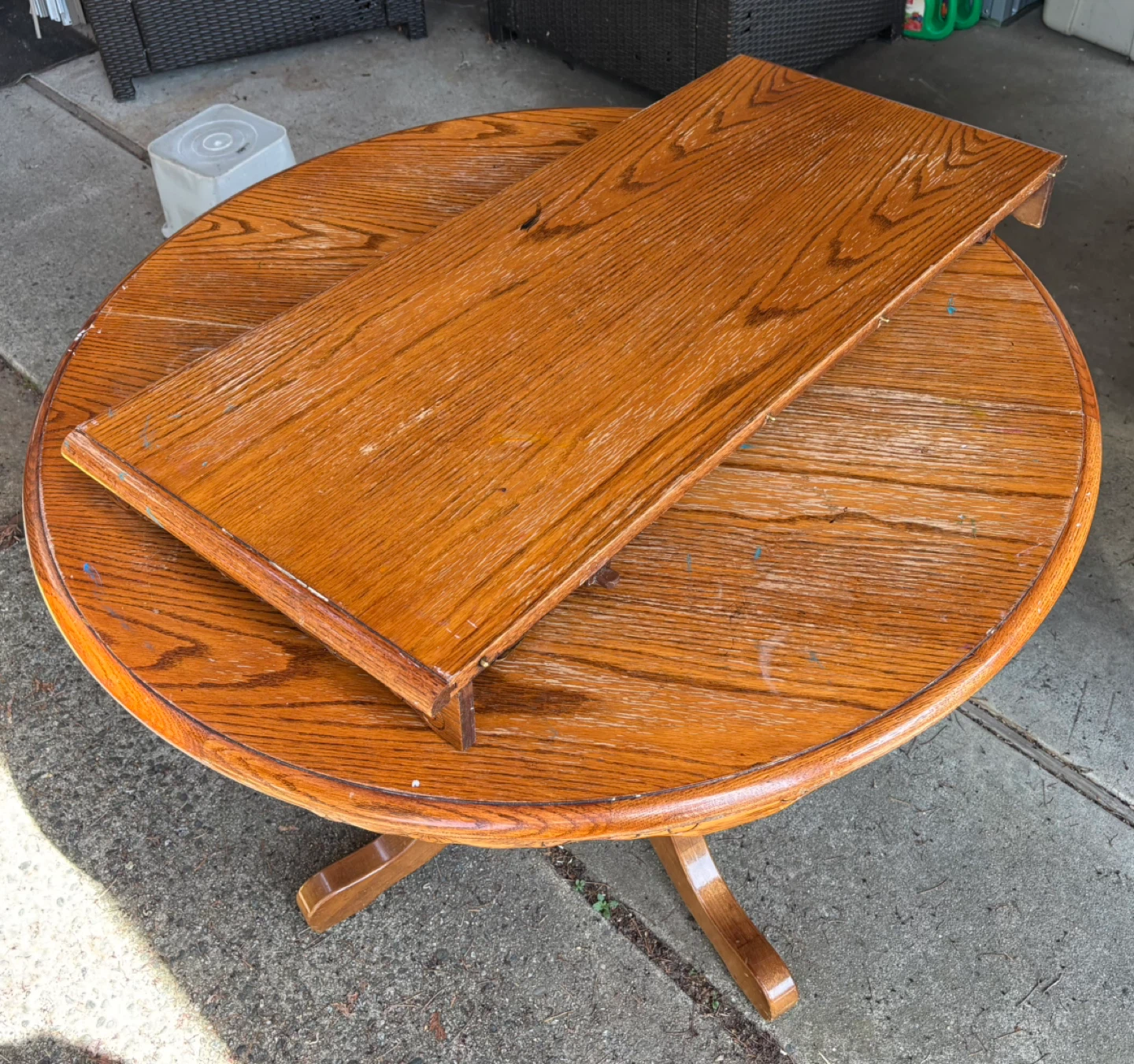 Round Oak Pedestal Dining Table with Leaf Insert - photo 2